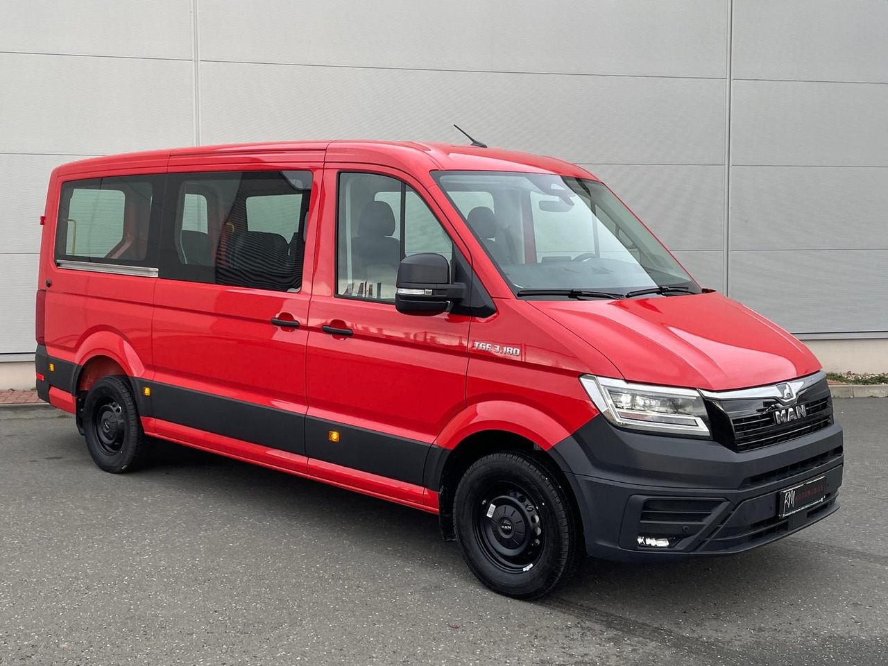 MAN TGE 3.180 Kombi L3H2 FEUERWEHR AHK DAB SITZH PDC - Kisbusz: 2 kép. MAN TGE 3.180 Kombi L3H2 FEUERWEHR AHK DAB SITZH PDC - Kisbusz: 2 kép.