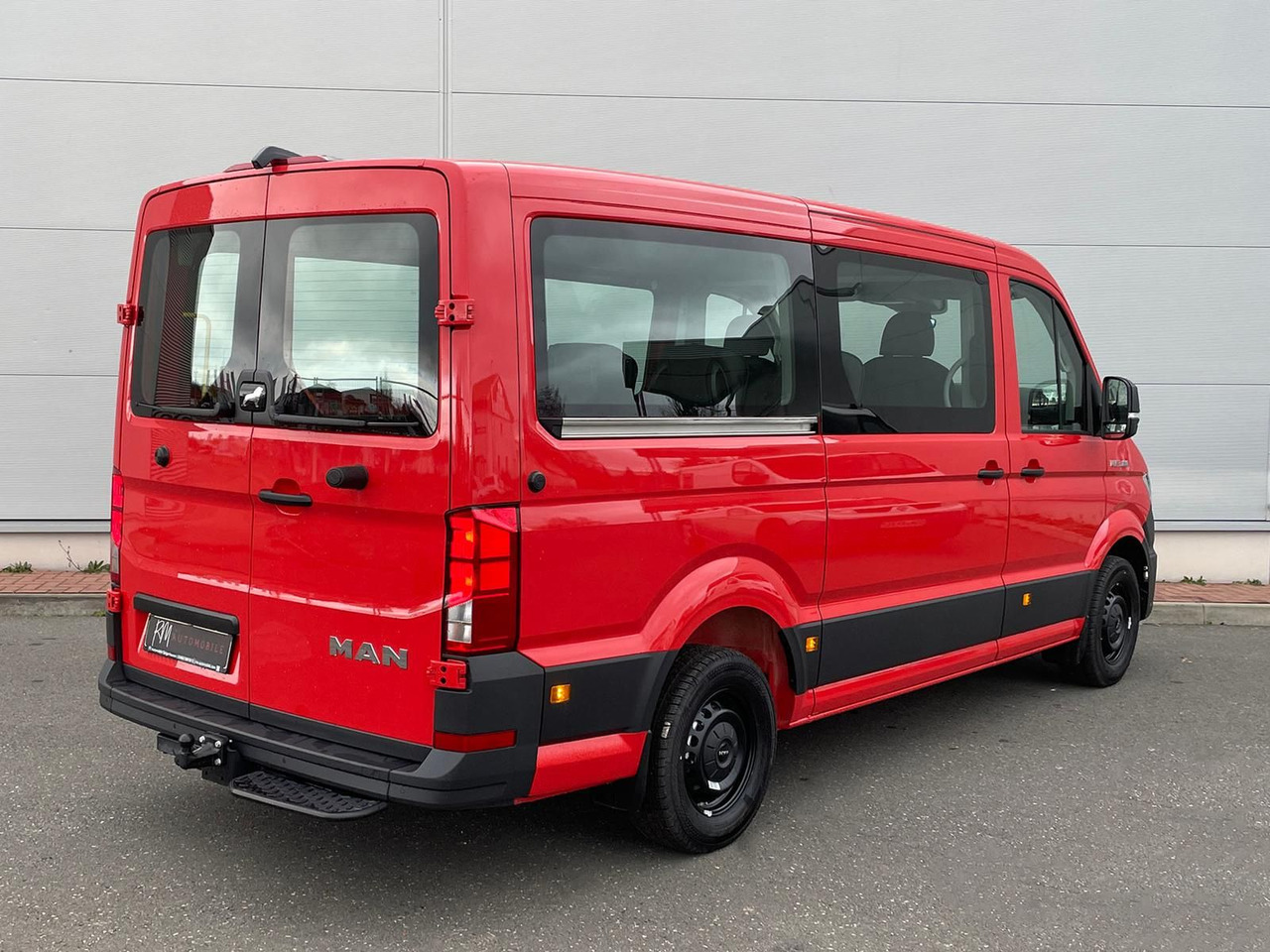 MAN TGE 3.180 Kombi L3H2 FEUERWEHR AHK DAB SITZH PDC - Kisbusz: 5 kép. MAN TGE 3.180 Kombi L3H2 FEUERWEHR AHK DAB SITZH PDC - Kisbusz: 5 kép.