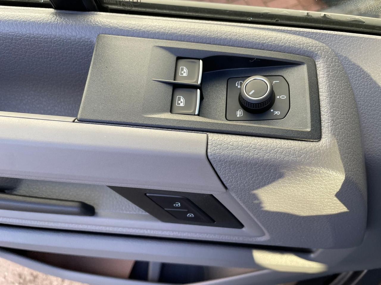 Furgon, Duplakabinos kisteherautó MAN TGE 3.180 L3H2 MIXTO 4x4 AUTOM ACC LED AHK DAB: 34 kép. Furgon, Duplakabinos kisteherautó MAN TGE 3.180 L3H2 MIXTO 4x4 AUTOM ACC LED AHK DAB: 34 kép.