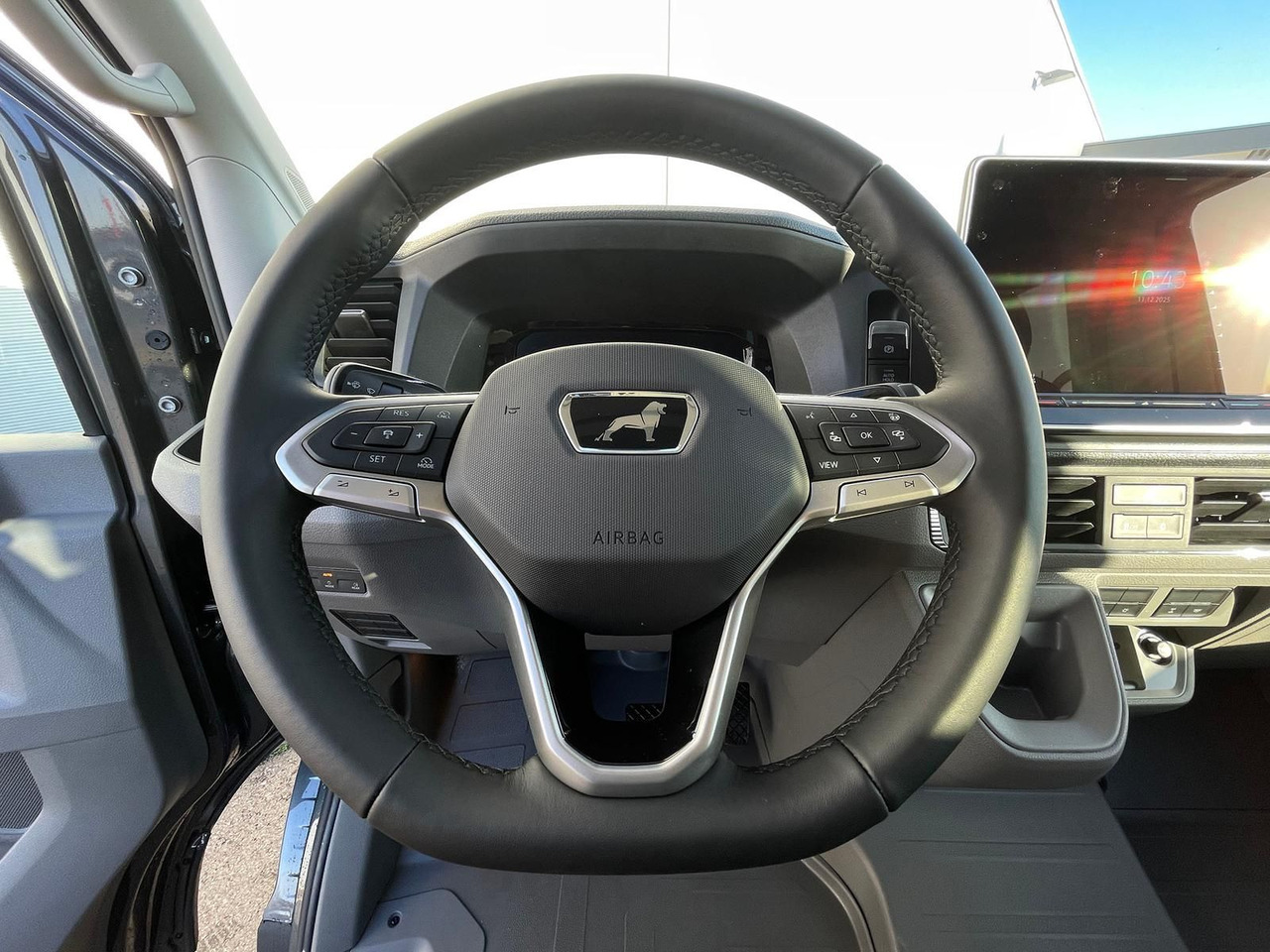 Furgon, Duplakabinos kisteherautó MAN TGE 3.180 L3H2 MIXTO 4x4 AUTOM ACC LED AHK DAB: 12 kép. Furgon, Duplakabinos kisteherautó MAN TGE 3.180 L3H2 MIXTO 4x4 AUTOM ACC LED AHK DAB: 12 kép.