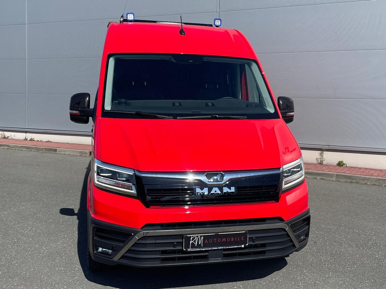 MAN TGE 3.180 L3H3 Individual S BF3+ BEGLEITFAHRZEUG - Furgon: 3 kép. MAN TGE 3.180 L3H3 Individual S BF3+ BEGLEITFAHRZEUG - Furgon: 3 kép.