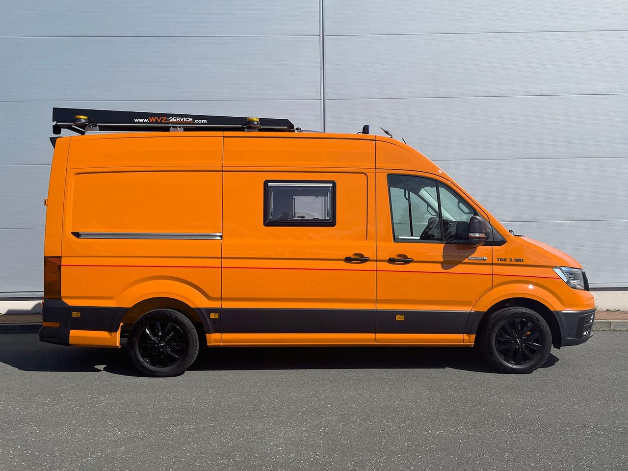 MAN TGE 3.180 L3H3 Individual S BF3+ BEGLEITFAHRZEUG - Furgon: 5 kép. MAN TGE 3.180 L3H3 Individual S BF3+ BEGLEITFAHRZEUG - Furgon: 5 kép.