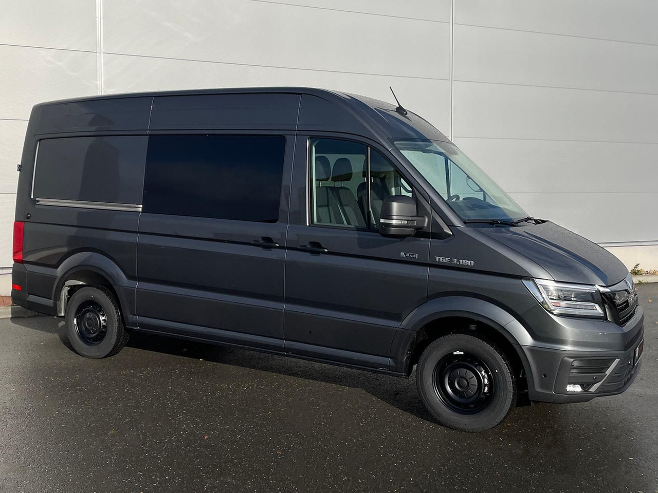 MAN TGE 3.180 L3H3 MIXTO 4x4 AUTOM DIFF AHK ACC - Furgon, Duplakabinos kisteherautó: 2 kép. MAN TGE 3.180 L3H3 MIXTO 4x4 AUTOM DIFF AHK ACC - Furgon, Duplakabinos kisteherautó: 2 kép.