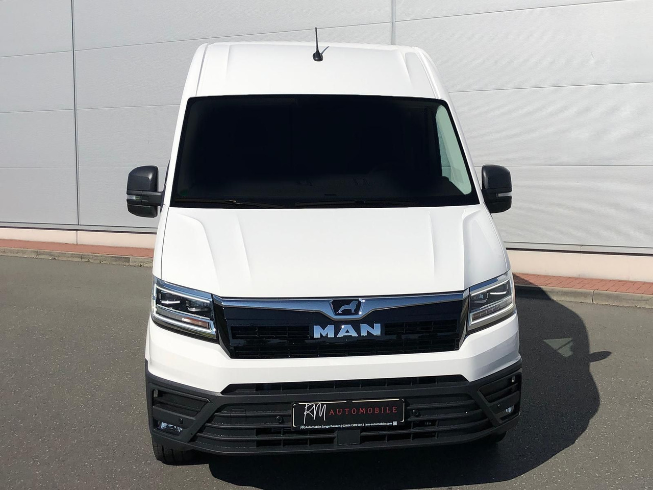 MAN TGE 3.180 L4H3 MIXTO 4x4 Autom LED ACC AHK - Furgon, Duplakabinos kisteherautó: 3 kép. MAN TGE 3.180 L4H3 MIXTO 4x4 Autom LED ACC AHK - Furgon, Duplakabinos kisteherautó: 3 kép.