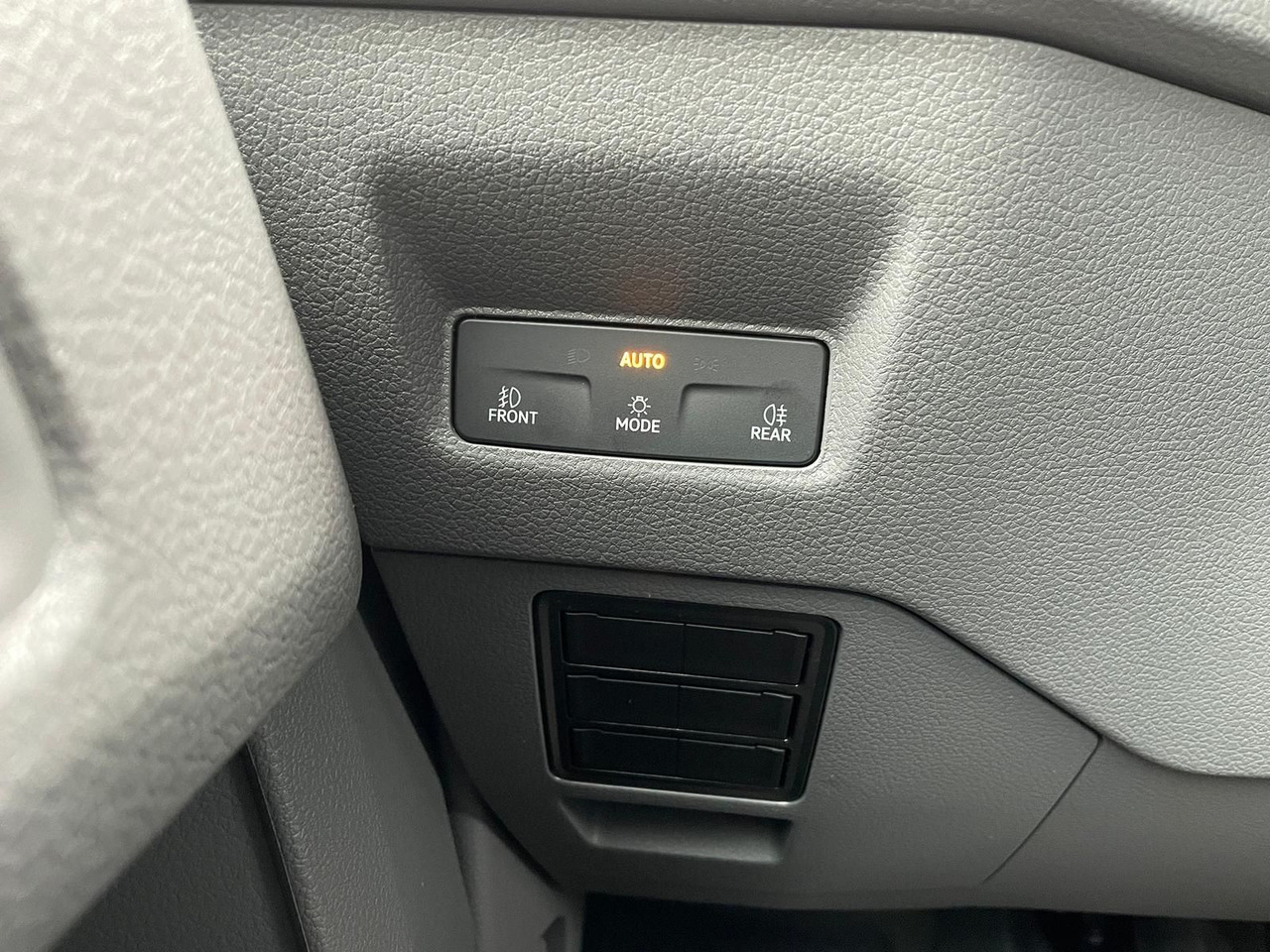 Autó MAN TGE 3.180 L5H3 Kasten STANDHZ ACC LED SITZHZ: 31 kép.