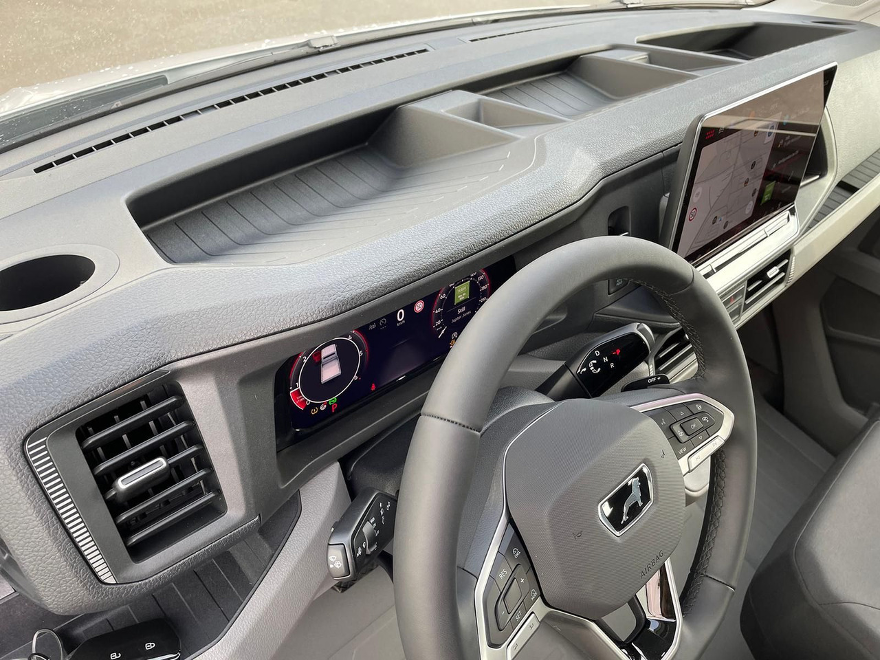 Autó MAN TGE 3.180 Pritsche DOKA LR KAMERA AHK SITZHZ: 29 kép.