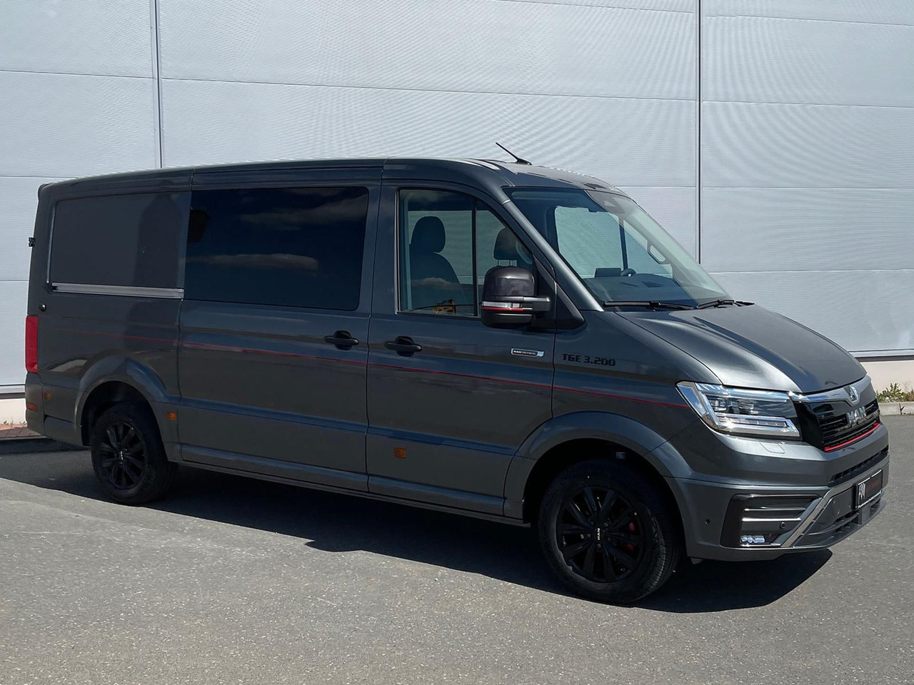 MAN TGE 3.200 L3H2 MIXTO 4x4 Individual S ACC STHZ - Furgon, Duplakabinos kisteherautó: 2 kép. MAN TGE 3.200 L3H2 MIXTO 4x4 Individual S ACC STHZ - Furgon, Duplakabinos kisteherautó: 2 kép.