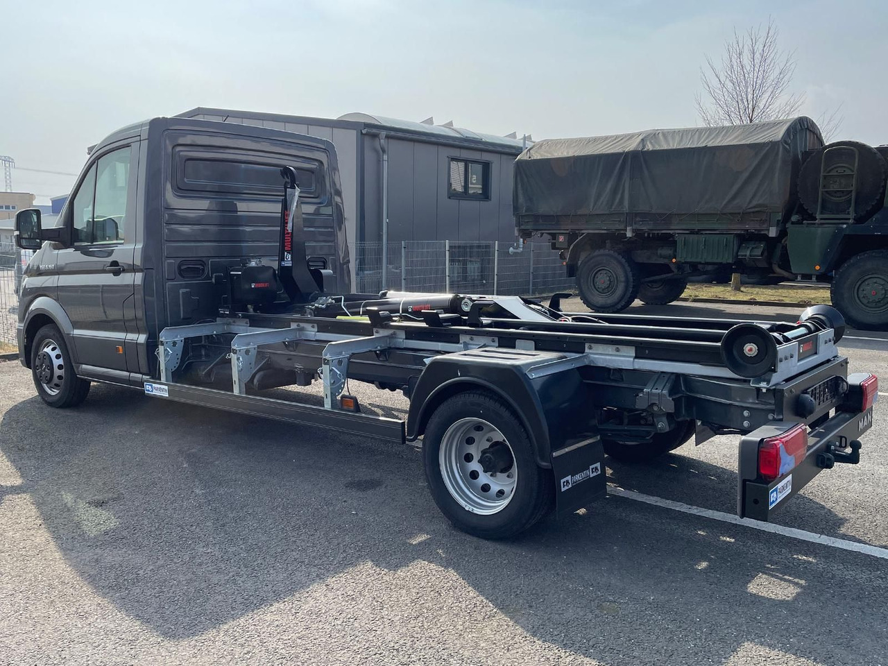 MAN TGE 6.160 Fahrgestell L4 Multilift City-Haken - Alvaz teherautó: 5 kép. MAN TGE 6.160 Fahrgestell L4 Multilift City-Haken - Alvaz teherautó: 5 kép.