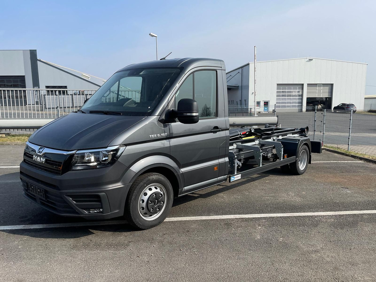 MAN TGE 6.160 Fahrgestell L4 Multilift City-Haken - Alvaz teherautó: 1 kép. MAN TGE 6.160 Fahrgestell L4 Multilift City-Haken - Alvaz teherautó: 1 kép.