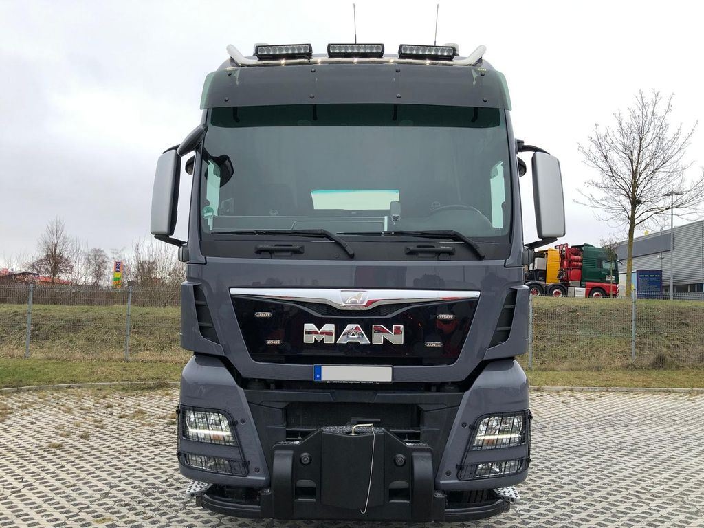 MAN TGX 41.640 8x4 Euro 6,Schwerlast 250t MAN TGX 41.640 8x4 Euro 6,Schwerlast 250t - Nyergesvontató: 3 kép. MAN TGX 41.640 8x4 Euro 6,Schwerlast 250t MAN TGX 41.640 8x4 Euro 6,Schwerlast 250t - Nyergesvontató: 3 kép.