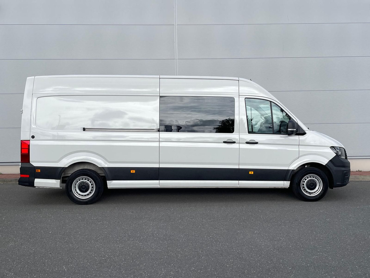 Volkswagen Crafter MIXTO 35 L4H3 KAMERA KLIMA SITZHZ DAB - Furgon, Duplakabinos kisteherautó: 5 kép. Volkswagen Crafter MIXTO 35 L4H3 KAMERA KLIMA SITZHZ DAB - Furgon, Duplakabinos kisteherautó: 5 kép.