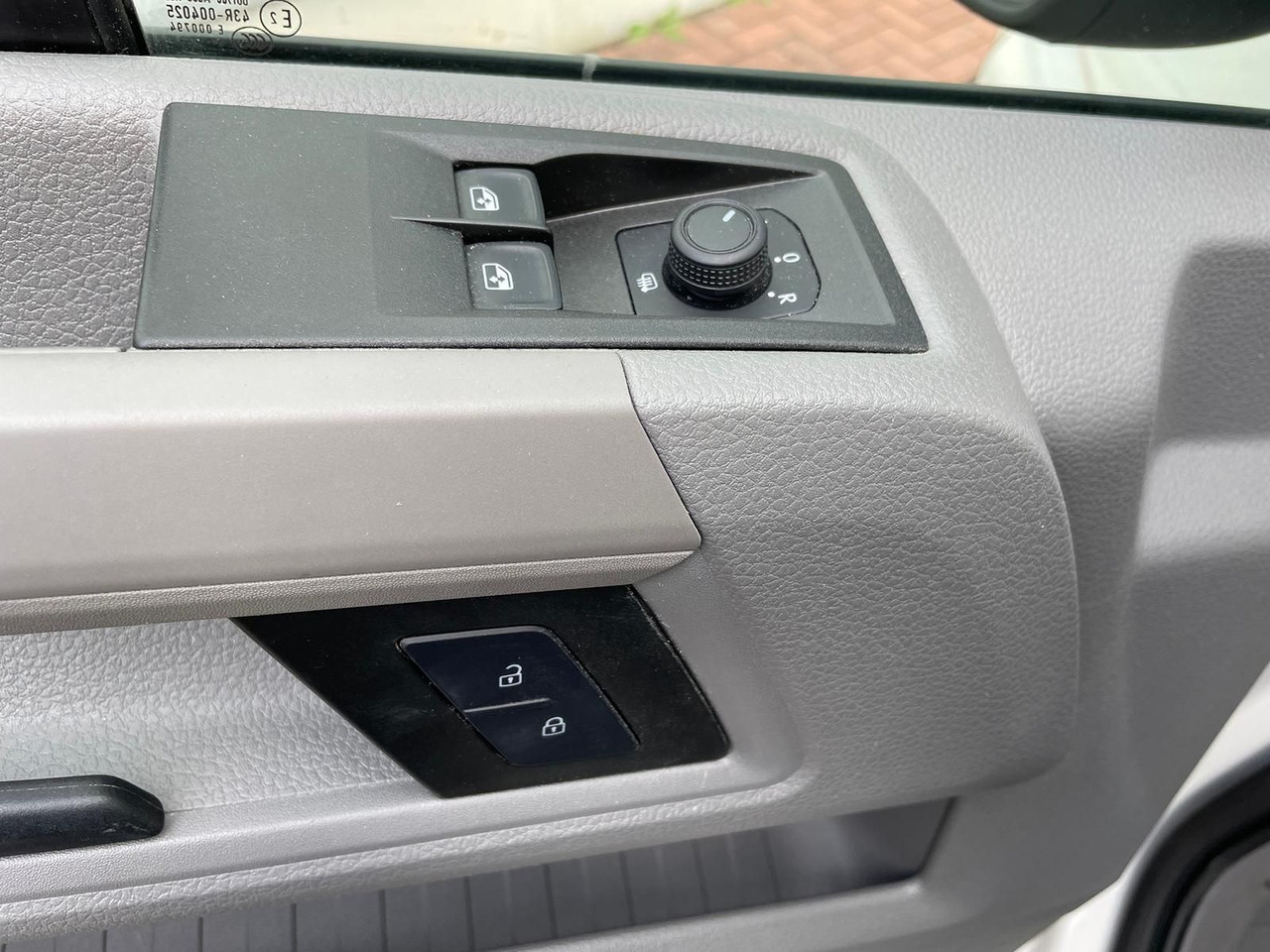 Furgon, Duplakabinos kisteherautó Volkswagen Crafter MIXTO 35 L4H3 KAMERA KLIMA SITZHZ DAB: 27 kép.