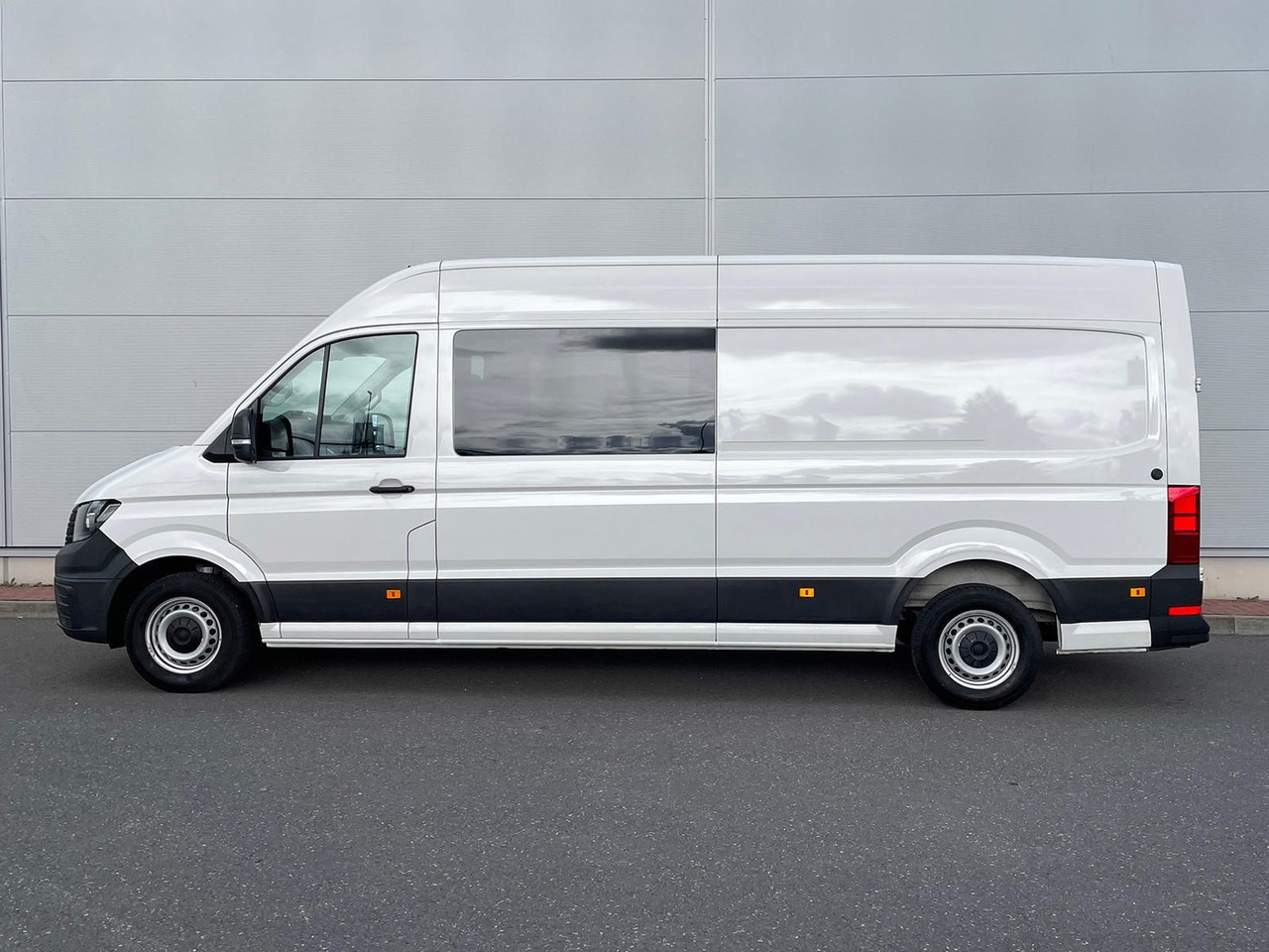 Furgon, Duplakabinos kisteherautó Volkswagen Crafter MIXTO 35 L4H3 KAMERA KLIMA SITZHZ DAB: 6 kép.