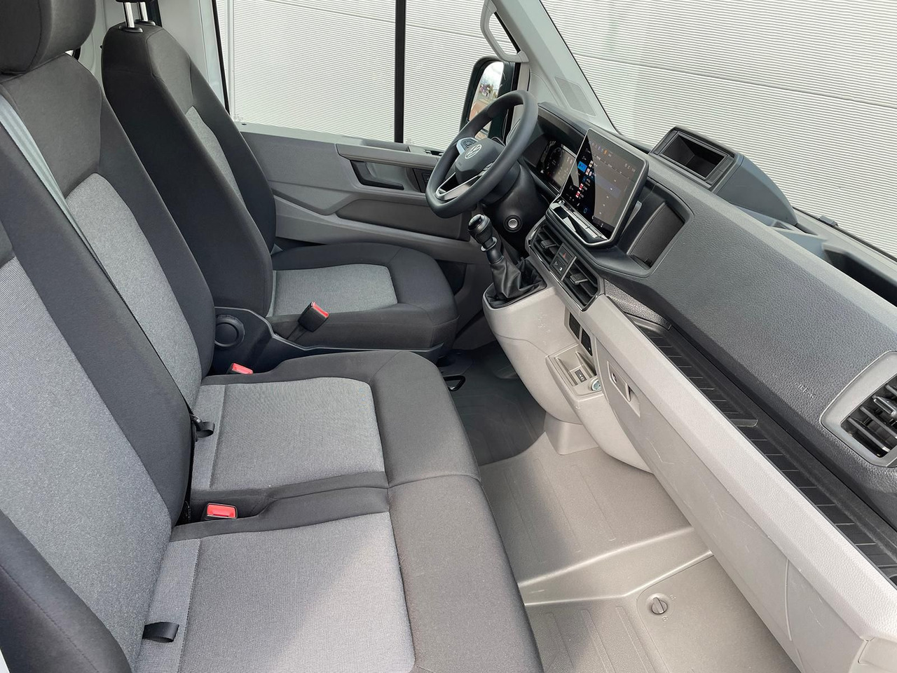 Furgon, Duplakabinos kisteherautó Volkswagen Crafter MIXTO 35 L4H3 KAMERA KLIMA SITZHZ DAB: 23 kép.