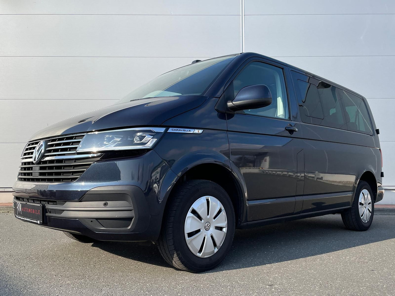 Új Kisbusz Volkswagen T6.1 Caravelle Comfortline NAV LED TEMP DAB PDC: 9 kép.