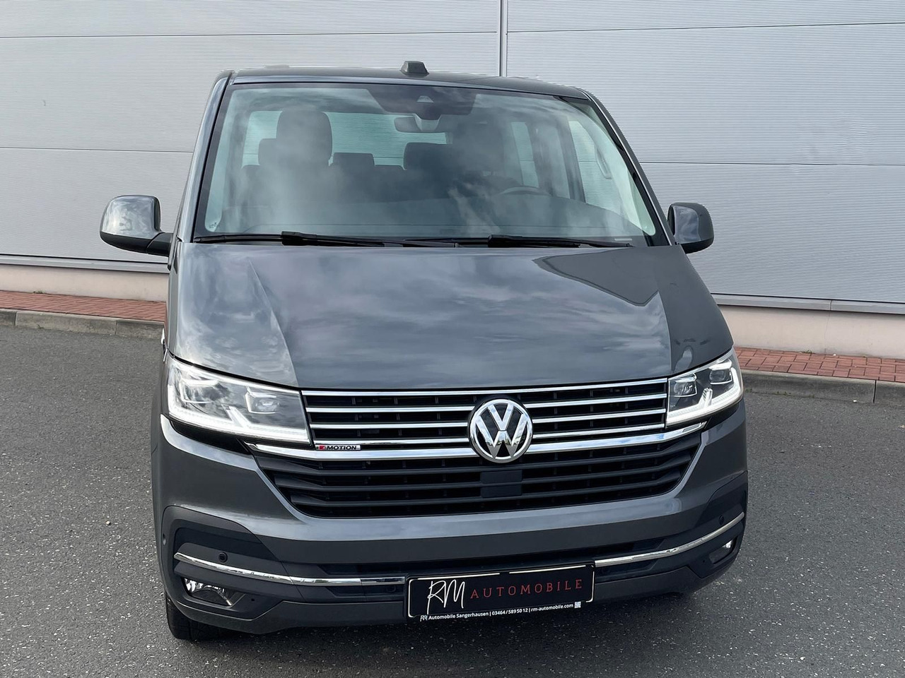 Volkswagen T6.1 Multivan Comfortline 4M ACC KAMERA SITZHZ - Minibusz, Kisbusz: 3 kép. Volkswagen T6.1 Multivan Comfortline 4M ACC KAMERA SITZHZ - Minibusz, Kisbusz: 3 kép.