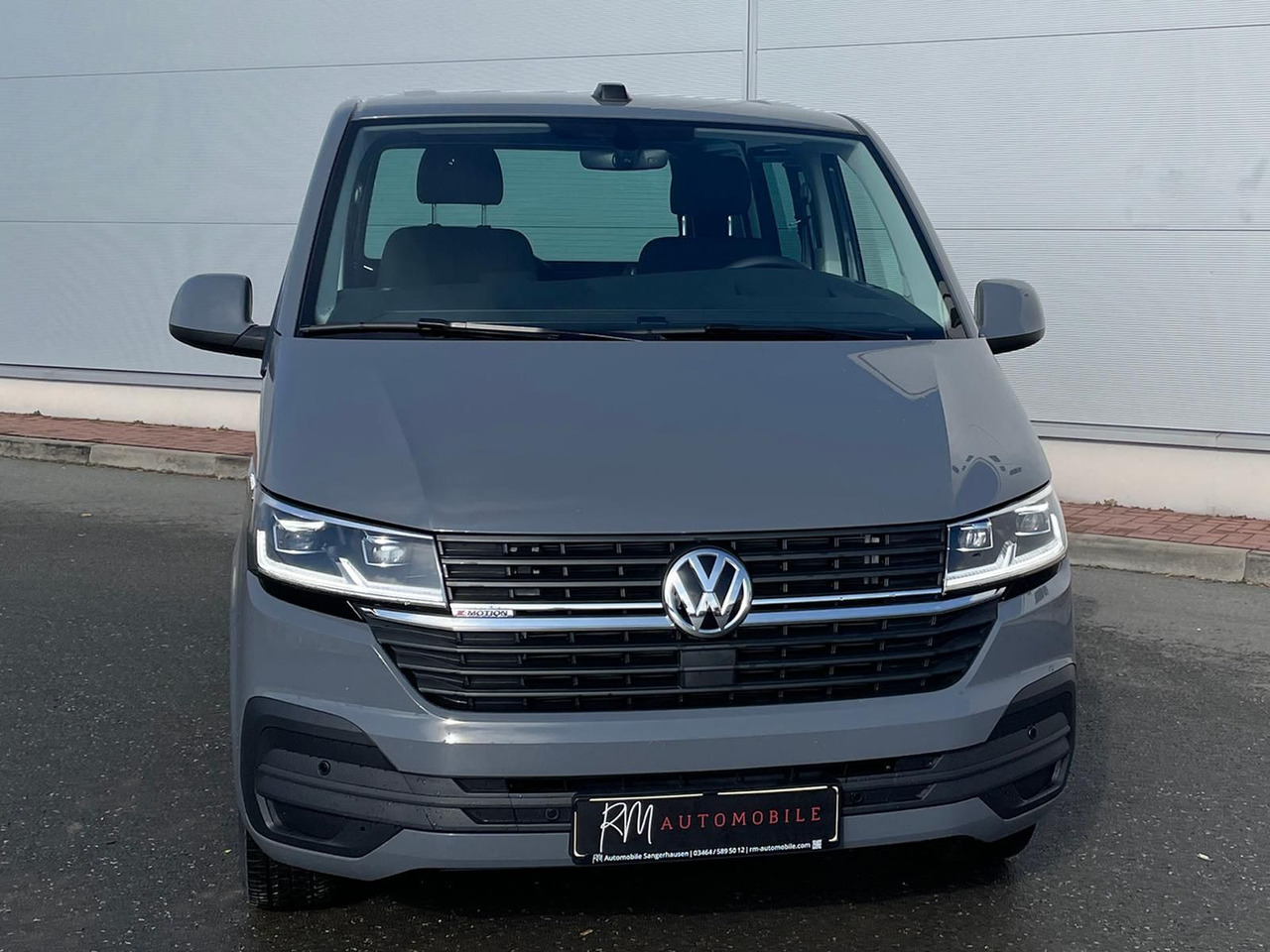 Volkswagen T6.1 Transporter Kasten 4M ACC PDC KAMERA STANDH - Kisbusz: 3 kép. Volkswagen T6.1 Transporter Kasten 4M ACC PDC KAMERA STANDH - Kisbusz: 3 kép.