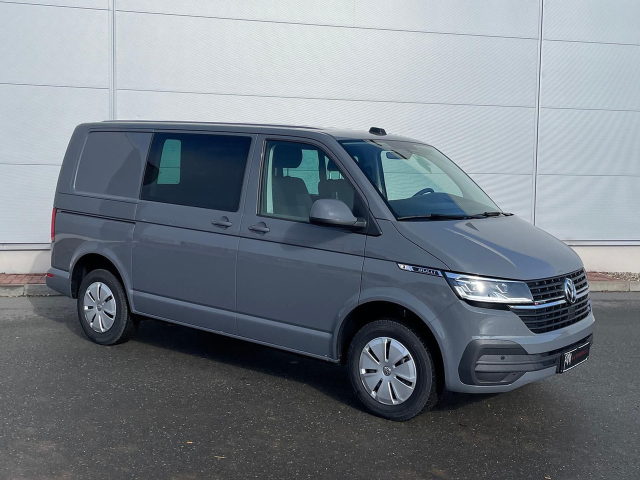 Volkswagen T6.1 Transporter Kasten 4M ACC PDC KAMERA STANDH - Kisbusz: 2 kép. Volkswagen T6.1 Transporter Kasten 4M ACC PDC KAMERA STANDH - Kisbusz: 2 kép.