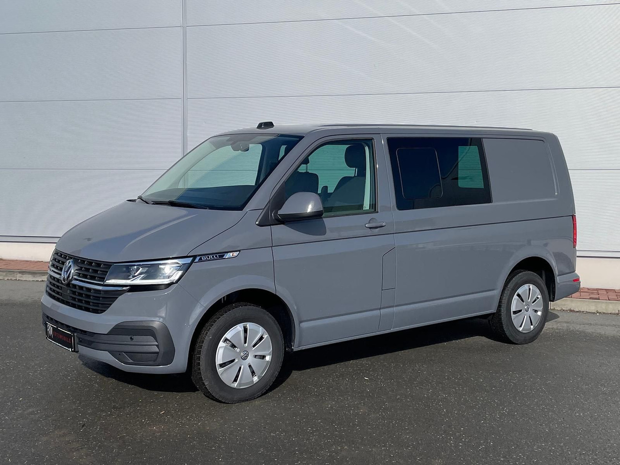 Volkswagen T6.1 Transporter Kasten 4M ACC PDC KAMERA STANDH - Kisbusz: 1 kép. Volkswagen T6.1 Transporter Kasten 4M ACC PDC KAMERA STANDH - Kisbusz: 1 kép.