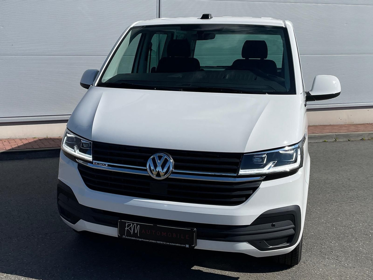 Volkswagen T6.1 Transporter Kasten 4M ACC PDC KAMERA STANDH - Kisbusz: 4 kép. Volkswagen T6.1 Transporter Kasten 4M ACC PDC KAMERA STANDH - Kisbusz: 4 kép.