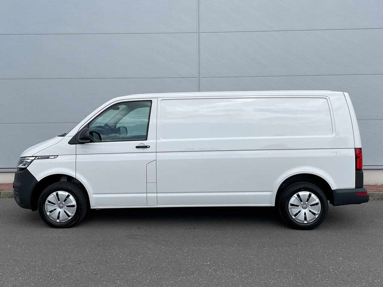 Új Furgon Volkswagen T6.1 Transporter Kasten lang 4M MFL LED TEMPOMAT: 6 kép.
