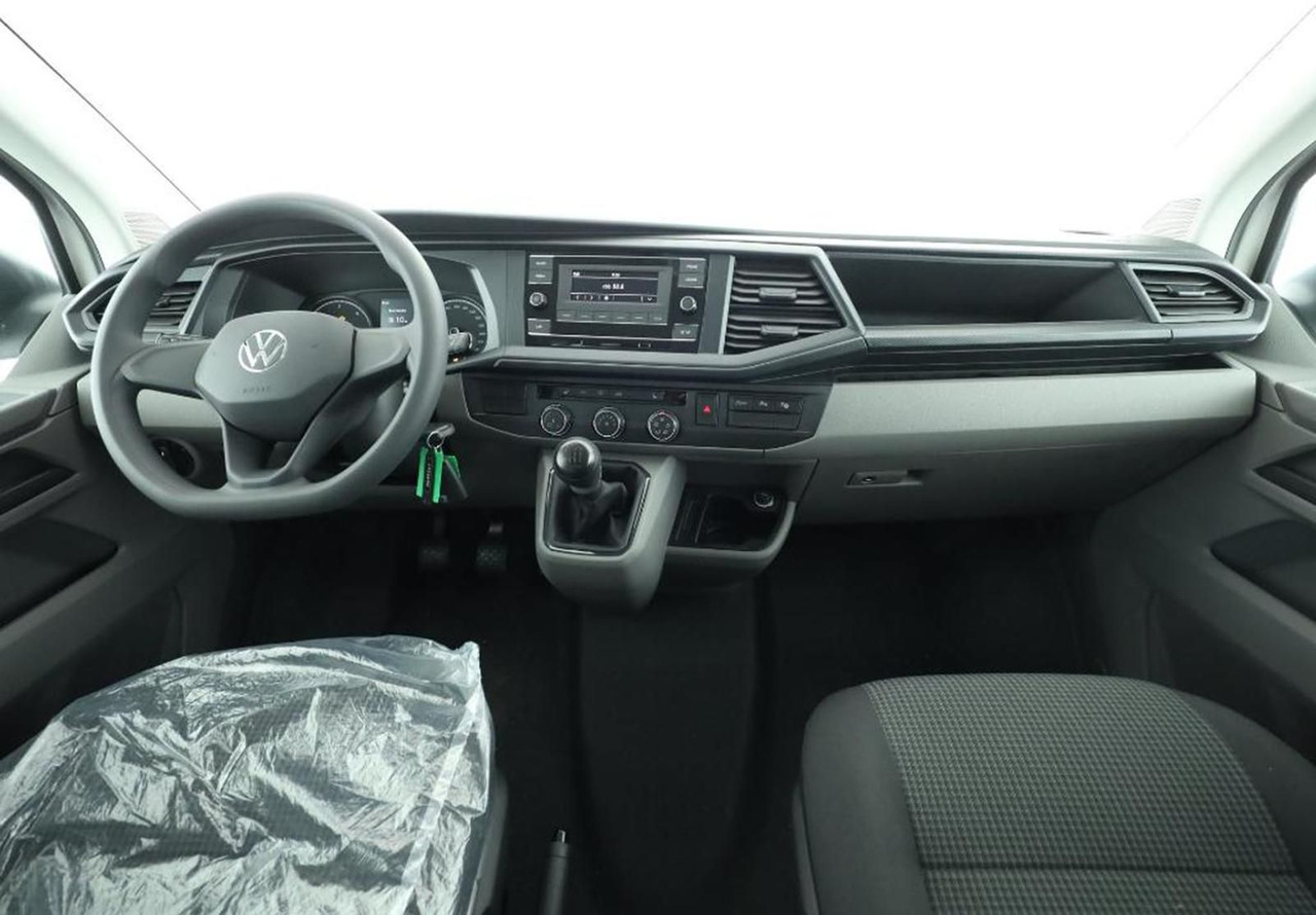 Volkswagen T6.1 Transporter LR FWD PDC SITZHZ TEMP AHK - Furgon: 4 kép. Volkswagen T6.1 Transporter LR FWD PDC SITZHZ TEMP AHK - Furgon: 4 kép.