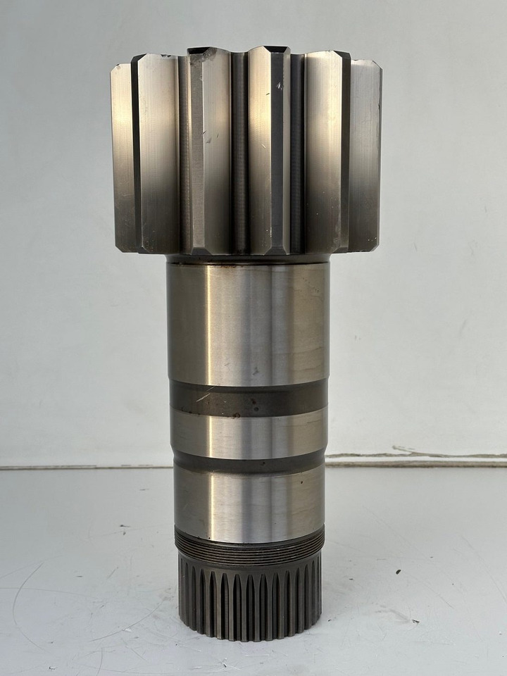 Liebherr Abtriebswelle ID-Nr.932919701. SAT350/208 - SAT350/252. A954B, A954C, LH80 C, LH80 M, R954CG, E954, EP954, ER954, P954C, P954E, R954B, R954C. #932919701.27.12# - Sebességváltó és alkatrészek - Építőipari gépek: 4 kép. Liebherr Abtriebswelle ID-Nr.932919701. SAT350/208 - SAT350/252. A954B, A954C, LH80 C, LH80 M, R954CG, E954, EP954, ER954, P954C, P954E, R954B, R954C. #932919701.27.12# - Sebességváltó és alkatrészek - Építőipari gépek: 4 kép.