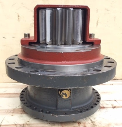 Liebherr Abtriebswellengehäuse ID-Nr.90021076 - ID-Nr.90208493 mit Abtriebswelle ID-Nr.90006049 – ID-Nr.90202639. SAT325/294 - SAT325/274. #0067# - Fordító motor - Építőipari gépek: 4 kép. Liebherr Abtriebswellengehäuse ID-Nr.90021076 - ID-Nr.90208493 mit Abtriebswelle ID-Nr.90006049 – ID-Nr.90202639. SAT325/294 - SAT325/274. #0067# - Fordító motor - Építőipari gépek: 4 kép.