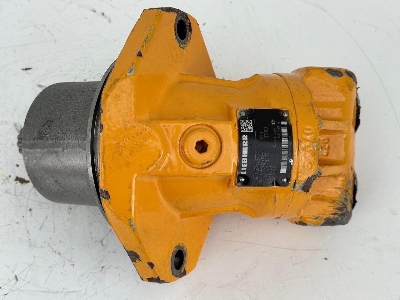 Liebherr CNR:11302432- Hydromatik Rexroth Axialkolben-Konstantmotor Typ:A2FE23/61W-PAL100-S. #18097818# - Hidraulikus motor - Építőipari gépek: 5 kép. Liebherr CNR:11302432- Hydromatik Rexroth Axialkolben-Konstantmotor Typ:A2FE23/61W-PAL100-S. #18097818# - Hidraulikus motor - Építőipari gépek: 5 kép.