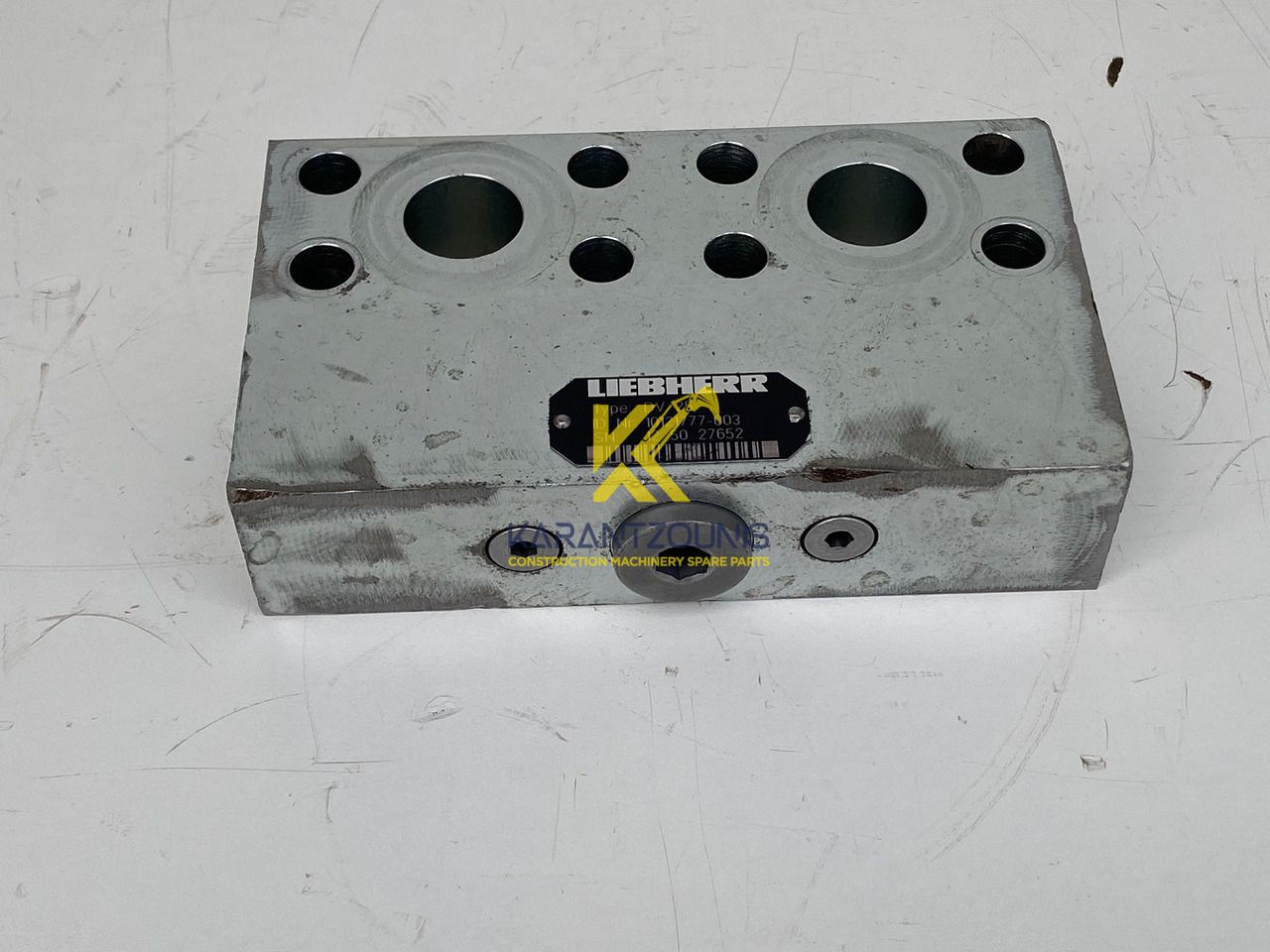 Liebherr Dämpfungsventil ID-Nr.10121777. P924 COMP, P926, R926, R916, R922, R924 COMP, R924, R926 COMP, R926, R930, R936, R946, R950 T, R960 T. #DÄ27652# - Fordító motor - Kotrógép: 1 kép. Liebherr Dämpfungsventil ID-Nr.10121777. P924 COMP, P926, R926, R916, R922, R924 COMP, R924, R926 COMP, R926, R930, R936, R946, R950 T, R960 T. #DÄ27652# - Fordító motor - Kotrógép: 1 kép.