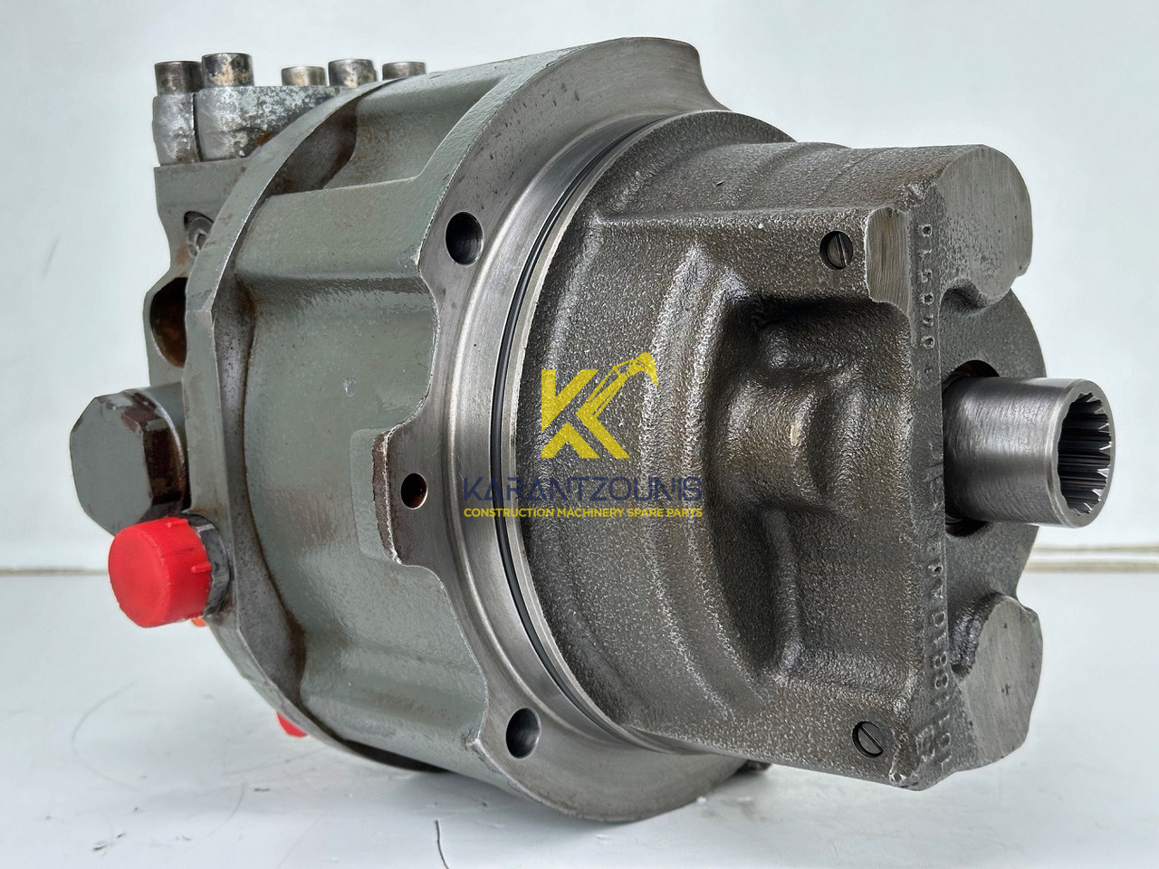 Liebherr Hydraulikeinbaumotor CMVE O 108. ID-Nr.10118562 - ID-Nr.10132610 - ID-Nr.10129048. LOS1916, LOS916, LOS926, R906, R916, R918, R920, R922, R924, R926COMP, R926, R936. #28313# - Hidraulikus motor - Építőipari gépek: 1 kép. Liebherr Hydraulikeinbaumotor CMVE O 108. ID-Nr.10118562 - ID-Nr.10132610 - ID-Nr.10129048. LOS1916, LOS916, LOS926, R906, R916, R918, R920, R922, R924, R926COMP, R926, R936. #28313# - Hidraulikus motor - Építőipari gépek: 1 kép.