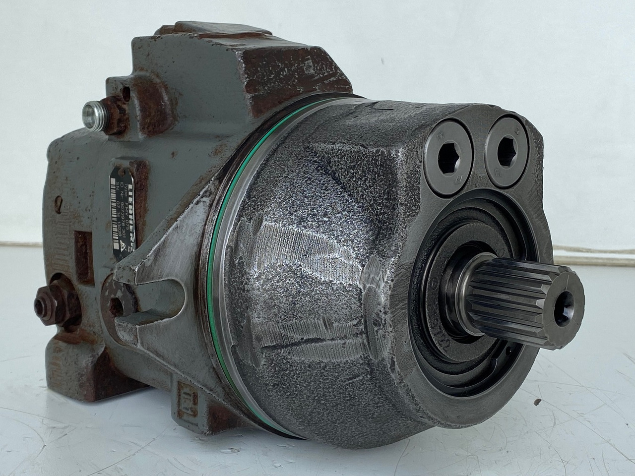 Liebherr Hydraulikeinbaumotor FMV075,  ID-Nr.9073978.  LOS914, LOS924, R902, R904, R912, R914, R922, R924, R924 COMP, R924 COMPA.  #13038# - Hidraulikus motor - Lánctalpas kotró: 2 kép. Liebherr Hydraulikeinbaumotor FMV075,  ID-Nr.9073978.  LOS914, LOS924, R902, R904, R912, R914, R922, R924, R924 COMP, R924 COMPA.  #13038# - Hidraulikus motor - Lánctalpas kotró: 2 kép.