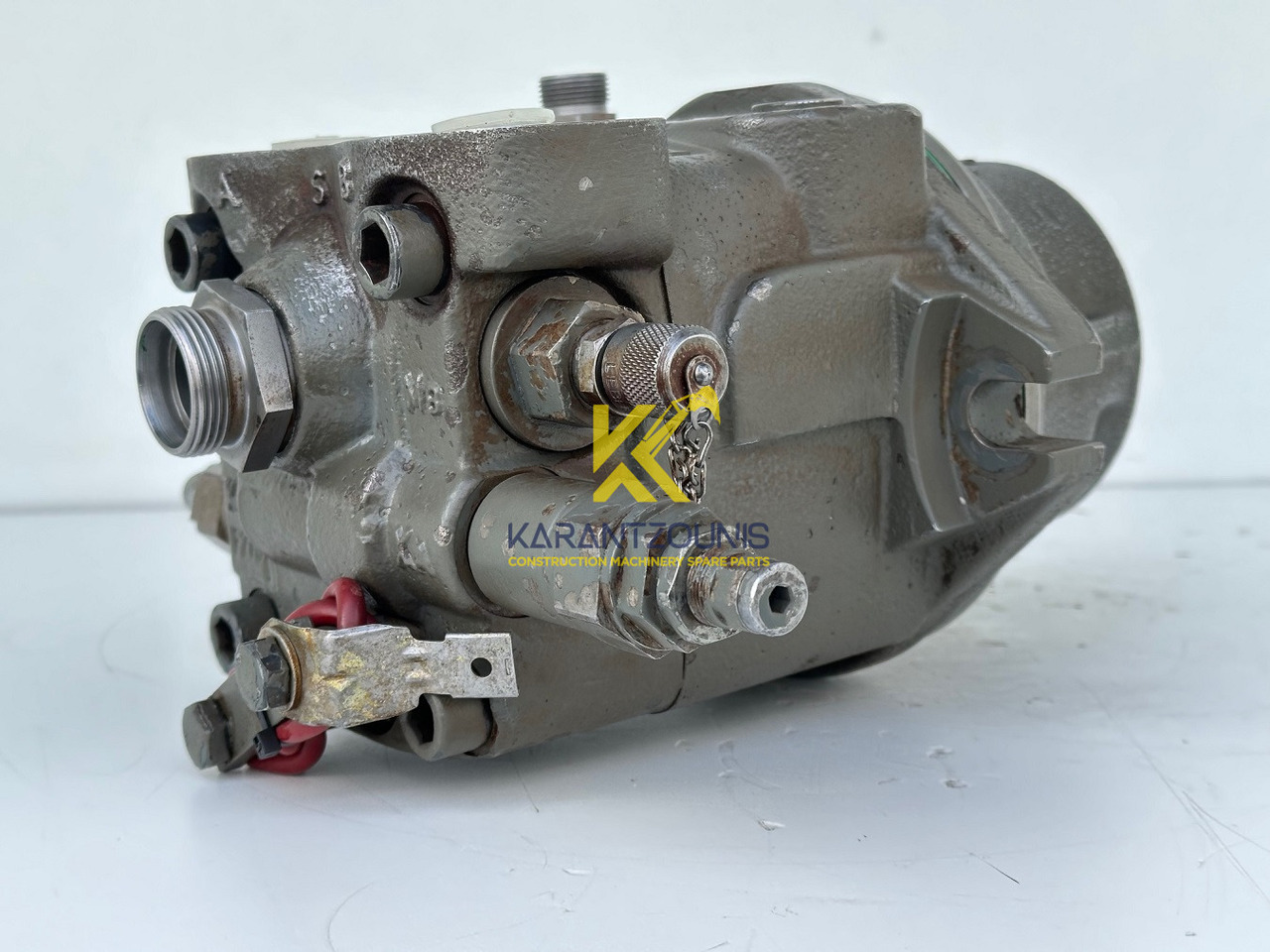 Liebherr Hydraulikeinbaumotor Typ:FMF058, ID-Nr.10122576 - ID-Nr.10145827 - ID-Nr.11371069. LOS1906, P924 COMP , R906, R906 PROTO, R916, R922, R924, R924 COMP, R926 COMP, R926 K LC. #11371069.08604# - Hidraulikus motor - Lánctalpas kotró: 4 kép. Liebherr Hydraulikeinbaumotor Typ:FMF058, ID-Nr.10122576 - ID-Nr.10145827 - ID-Nr.11371069. LOS1906, P924 COMP , R906, R906 PROTO, R916, R922, R924, R924 COMP, R926 COMP, R926 K LC. #11371069.08604# - Hidraulikus motor - Lánctalpas kotró: 4 kép.