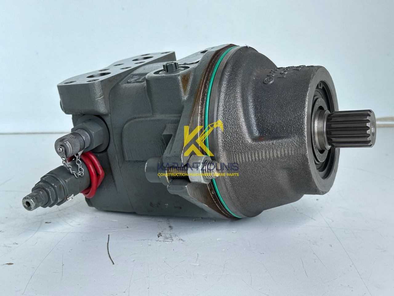 Liebherr Hydraulikeinbaumotor Typ:FMF058, ID-Nr.10122576 - ID-Nr.10145827 - ID-Nr.11371069. LOS1906, P924 COMP , R906, R906 PROTO, R916, R922, R924, R924 COMP, R926 COMP, R926 K LC. #39780# - Hidraulikus motor - Kotrógép: 2 kép. Liebherr Hydraulikeinbaumotor Typ:FMF058, ID-Nr.10122576 - ID-Nr.10145827 - ID-Nr.11371069. LOS1906, P924 COMP , R906, R906 PROTO, R916, R922, R924, R924 COMP, R926 COMP, R926 K LC. #39780# - Hidraulikus motor - Kotrógép: 2 kép.