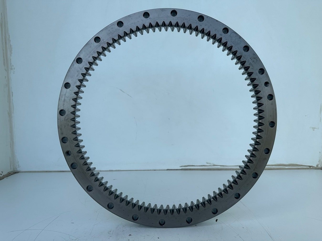 Liebherr Innenrad ID-Nr.944442903. FAT500P128 - FAT500P131. LH80, LH110, R945, R950, R956, R960, R964, R966. #IN.29.09# - Véglehajtás - Lánctalpas kotró: 5 kép. Liebherr Innenrad ID-Nr.944442903. FAT500P128 - FAT500P131. LH80, LH110, R945, R950, R956, R960, R964, R966. #IN.29.09# - Véglehajtás - Lánctalpas kotró: 5 kép.