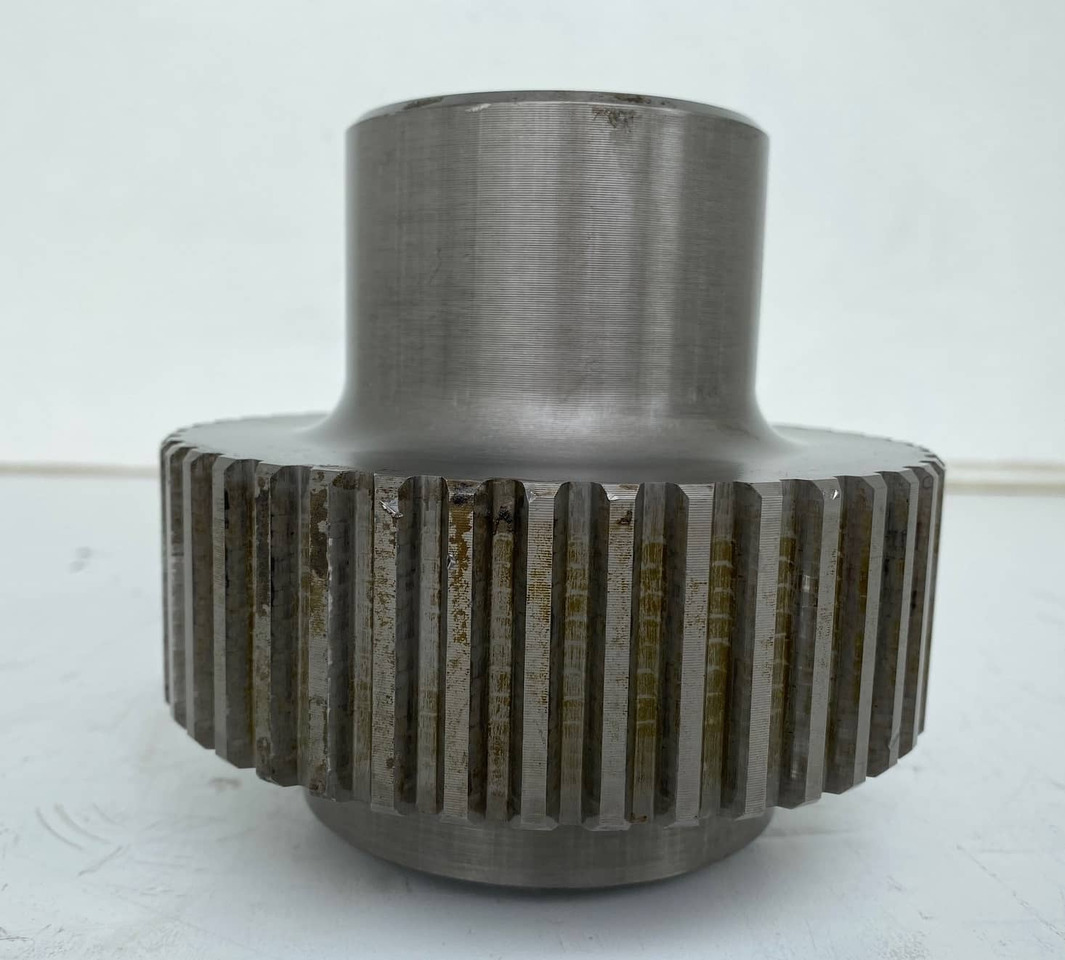 Liebherr Lamellenträger ID-Nr.90203997. FAT400G546. PR71605LGP-1823, PR716LGP-1423, PR716XL-1422. - Véglehajtás - Buldózer: 1 kép. Liebherr Lamellenträger ID-Nr.90203997. FAT400G546. PR71605LGP-1823, PR716LGP-1423, PR716XL-1422. - Véglehajtás - Buldózer: 1 kép.