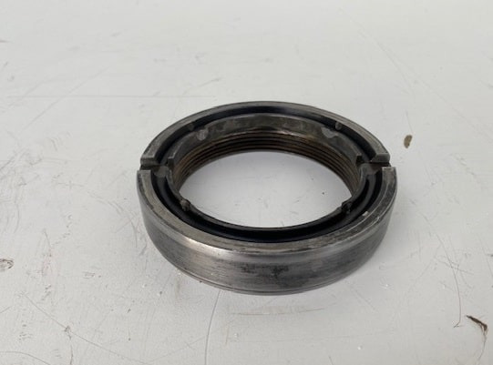 Liebherr Nutmutter ID-Nr.9441596 - ID-Nr.944159603. SAT200/277,SAT225/218,SAT225/200,SAT225/220,SAT225/228,SAT225/229,SAT225/230,SAT225/230,SAT225/240,SAT225/268,SAT250/278,SAT250A300.#944159603.GV# - Fordító motor - Építőipari gépek: 1 kép. Liebherr Nutmutter ID-Nr.9441596 - ID-Nr.944159603. SAT200/277,SAT225/218,SAT225/200,SAT225/220,SAT225/228,SAT225/229,SAT225/230,SAT225/230,SAT225/240,SAT225/268,SAT250/278,SAT250A300.#944159603.GV# - Fordító motor - Építőipari gépek: 1 kép.