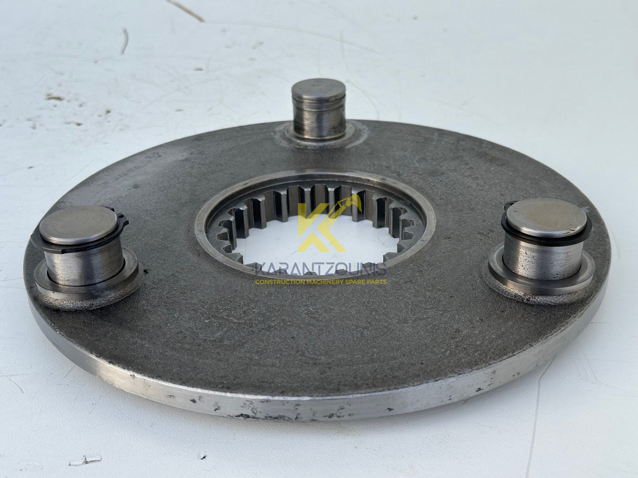 Liebherr Original Planetenträger ID-Nr.90024944. FAT400P112 - FAT400P139. LO1936, R928, R930, R934, R936, R940, R944, R946, R950 T. #90024944.24.03# - Véglehajtás - Építőipari gépek: 2 kép. Liebherr Original Planetenträger ID-Nr.90024944. FAT400P112 - FAT400P139. LO1936, R928, R930, R934, R936, R940, R944, R946, R950 T. #90024944.24.03# - Véglehajtás - Építőipari gépek: 2 kép.