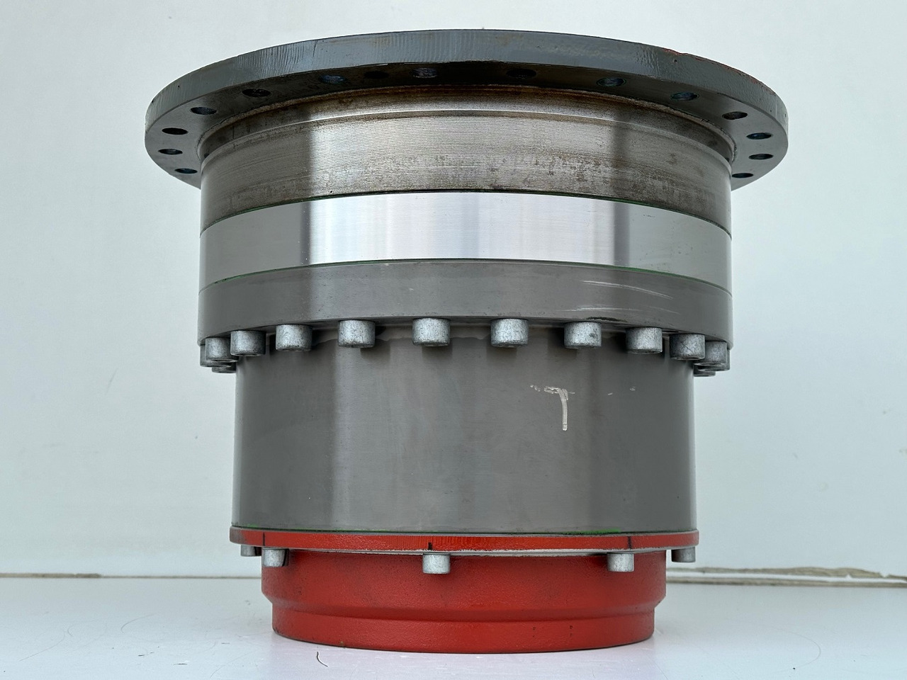 Liebherr Planeteneinschubgetriebe ID-Nr.90026324. 195HC-LH6/12, LH250EC-B, LH270EC-B, LH285EB-B, LH340EC-B, LH380EC-B. #90026324.159-0372# - Sebességváltó és alkatrészek - Egyéb gépek: 3 kép. Liebherr Planeteneinschubgetriebe ID-Nr.90026324. 195HC-LH6/12, LH250EC-B, LH270EC-B, LH285EB-B, LH340EC-B, LH380EC-B. #90026324.159-0372# - Sebességváltó és alkatrészek - Egyéb gépek: 3 kép.