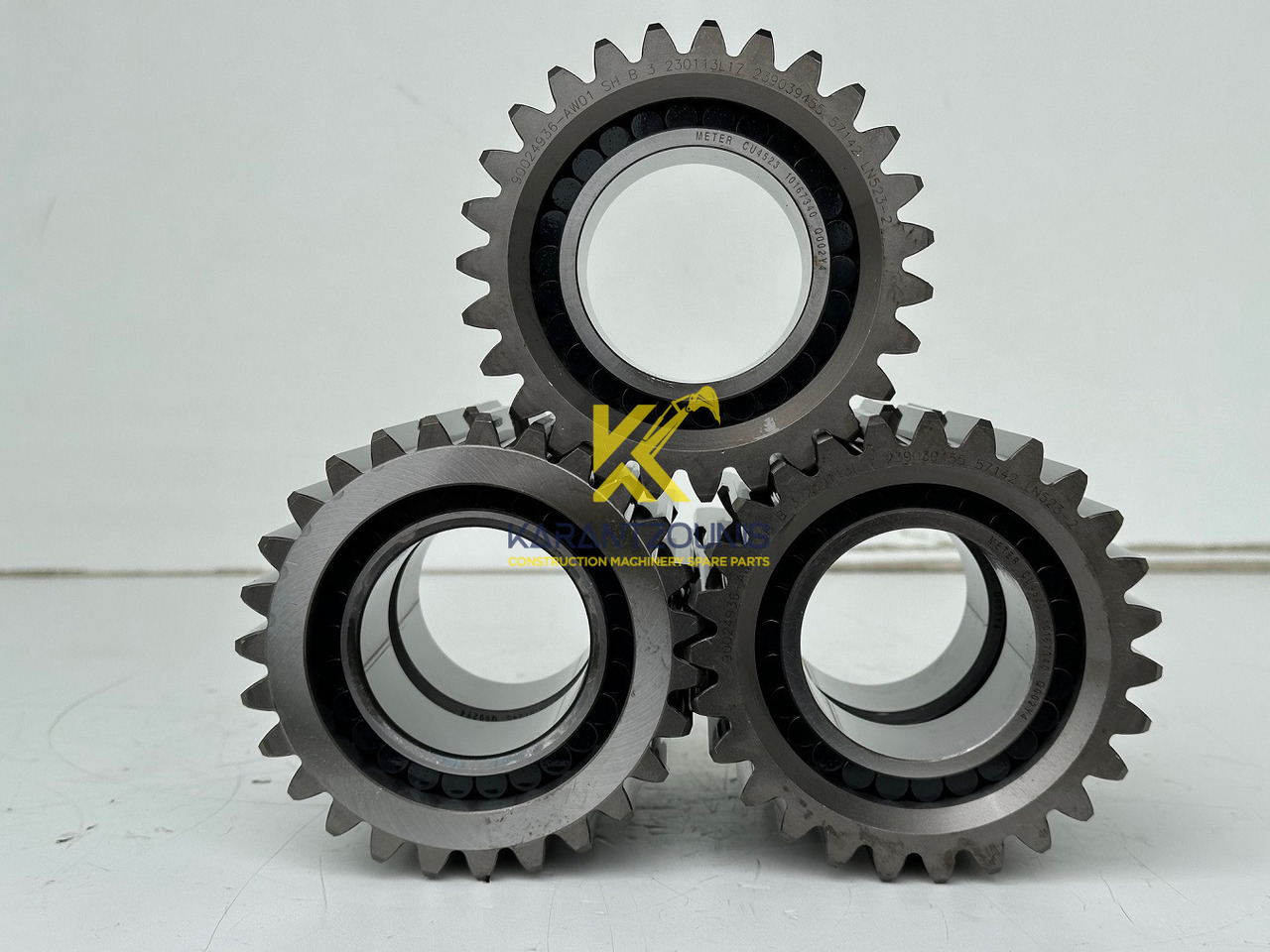 Liebherr Planetenrad ID-Nr.90024935. FAT400P112 - FAT400P130 - FAT400P139. R926, R928, R930, R934, R936, R938, R940, R944, R946, R950 T. #90024935.20.02# - Erőátvitel - Építőipari gépek: 3 kép. Liebherr Planetenrad ID-Nr.90024935. FAT400P112 - FAT400P130 - FAT400P139. R926, R928, R930, R934, R936, R938, R940, R944, R946, R950 T. #90024935.20.02# - Erőátvitel - Építőipari gépek: 3 kép.