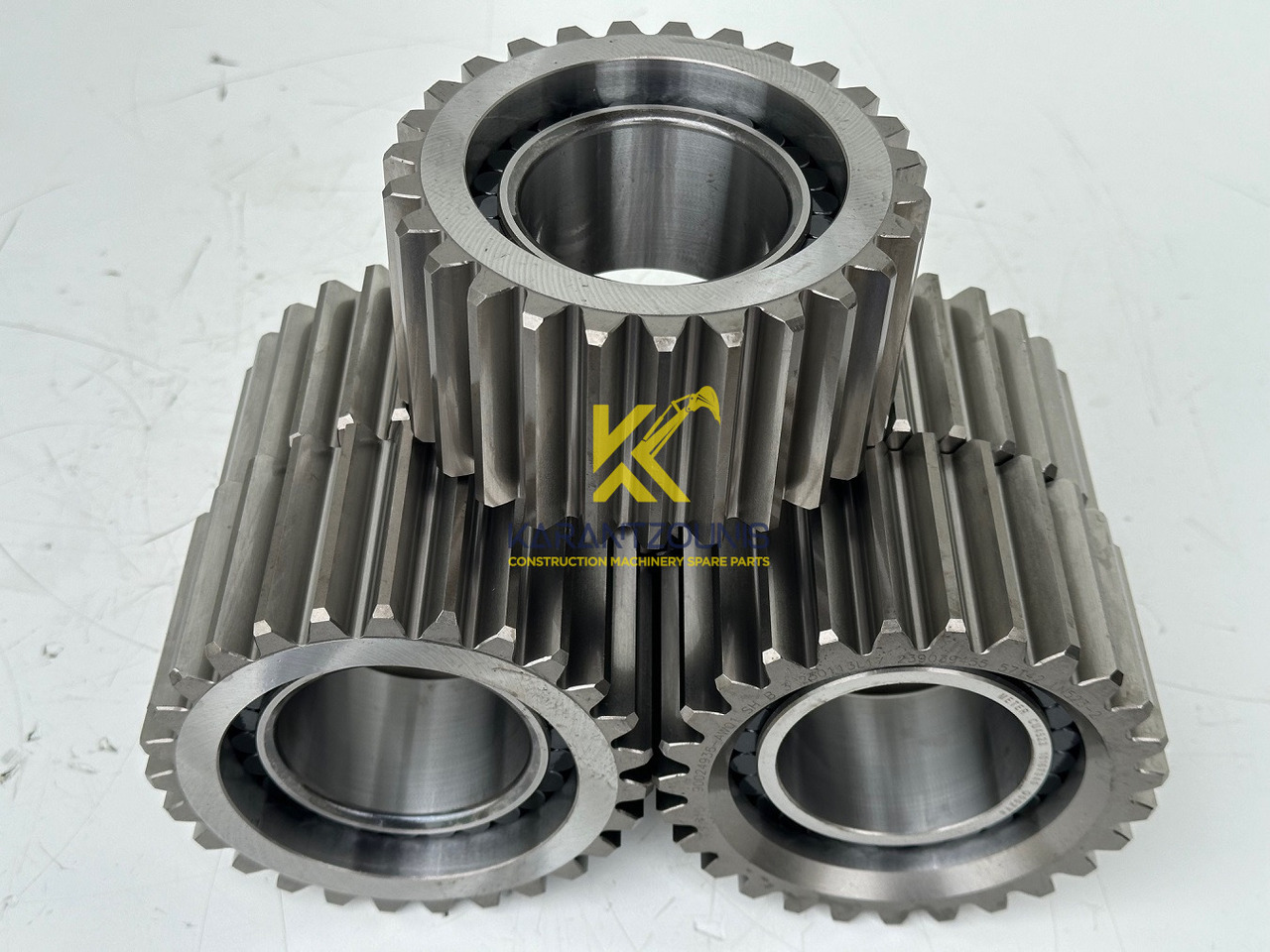 Liebherr Planetenrad ID-Nr.90024935. FAT400P112 - FAT400P130 - FAT400P139. R926, R928, R930, R934, R936, R938, R940, R944, R946, R950 T. #90024935.20.02# - Erőátvitel - Építőipari gépek: 4 kép. Liebherr Planetenrad ID-Nr.90024935. FAT400P112 - FAT400P130 - FAT400P139. R926, R928, R930, R934, R936, R938, R940, R944, R946, R950 T. #90024935.20.02# - Erőátvitel - Építőipari gépek: 4 kép.