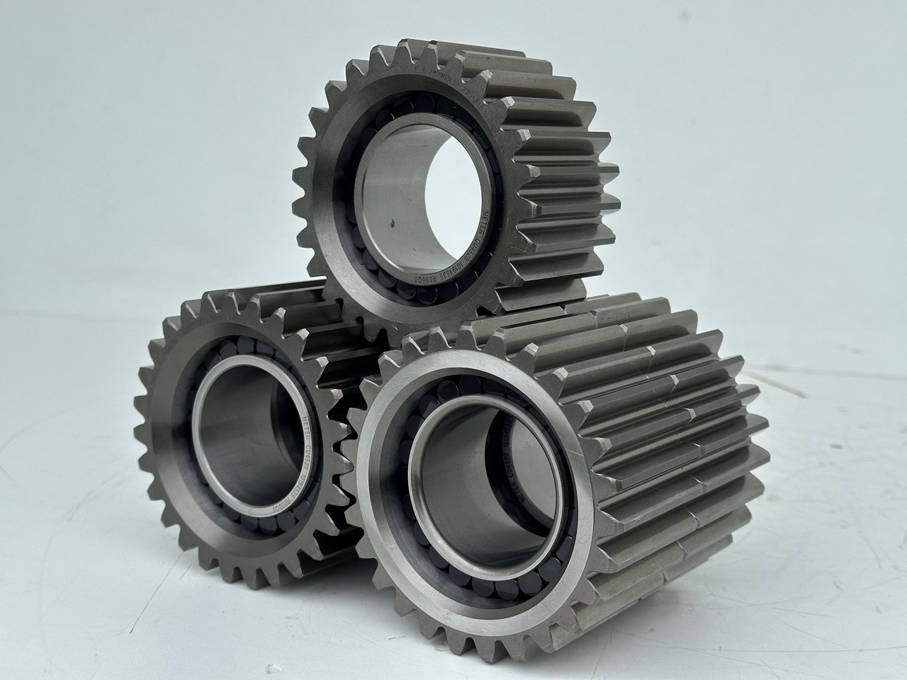 Liebherr Planetenrad ID-Nr.90205840. FAT350P126 - FAT350P138. R920 - R922 - R924 - R925 - R926 - R930 T. #90205840.22.05.01# - Véglehajtás - Lánctalpas kotró: 1 kép. Liebherr Planetenrad ID-Nr.90205840. FAT350P126 - FAT350P138. R920 - R922 - R924 - R925 - R926 - R930 T. #90205840.22.05.01# - Véglehajtás - Lánctalpas kotró: 1 kép.