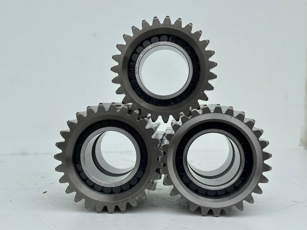 Liebherr Planetenrad ID-Nr.90205840. FAT350P126 - FAT350P138. R920 - R922 - R924 - R925 - R926 - R930 T. #90205840.22.05.02# - Véglehajtás - Lánctalpas kotró: 3 kép. Liebherr Planetenrad ID-Nr.90205840. FAT350P126 - FAT350P138. R920 - R922 - R924 - R925 - R926 - R930 T. #90205840.22.05.02# - Véglehajtás - Lánctalpas kotró: 3 kép.