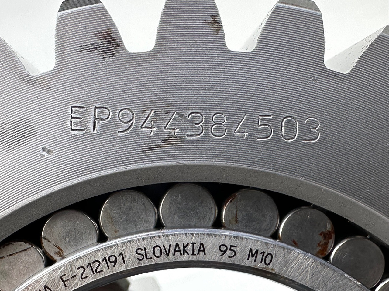 Véglehajtás - Építőipari gépek Liebherr Planetenrad ID-Nr.9443844 - ID-Nr.944384403. FAT450 - FAT450P004. LH60, LH80, ER944, LOS944, LOS954, R944, R954. #944384503.15.11#: 9 kép. Véglehajtás - Építőipari gépek Liebherr Planetenrad ID-Nr.9443844 - ID-Nr.944384403. FAT450 - FAT450P004. LH60, LH80, ER944, LOS944, LOS954, R944, R954. #944384503.15.11#: 9 kép.