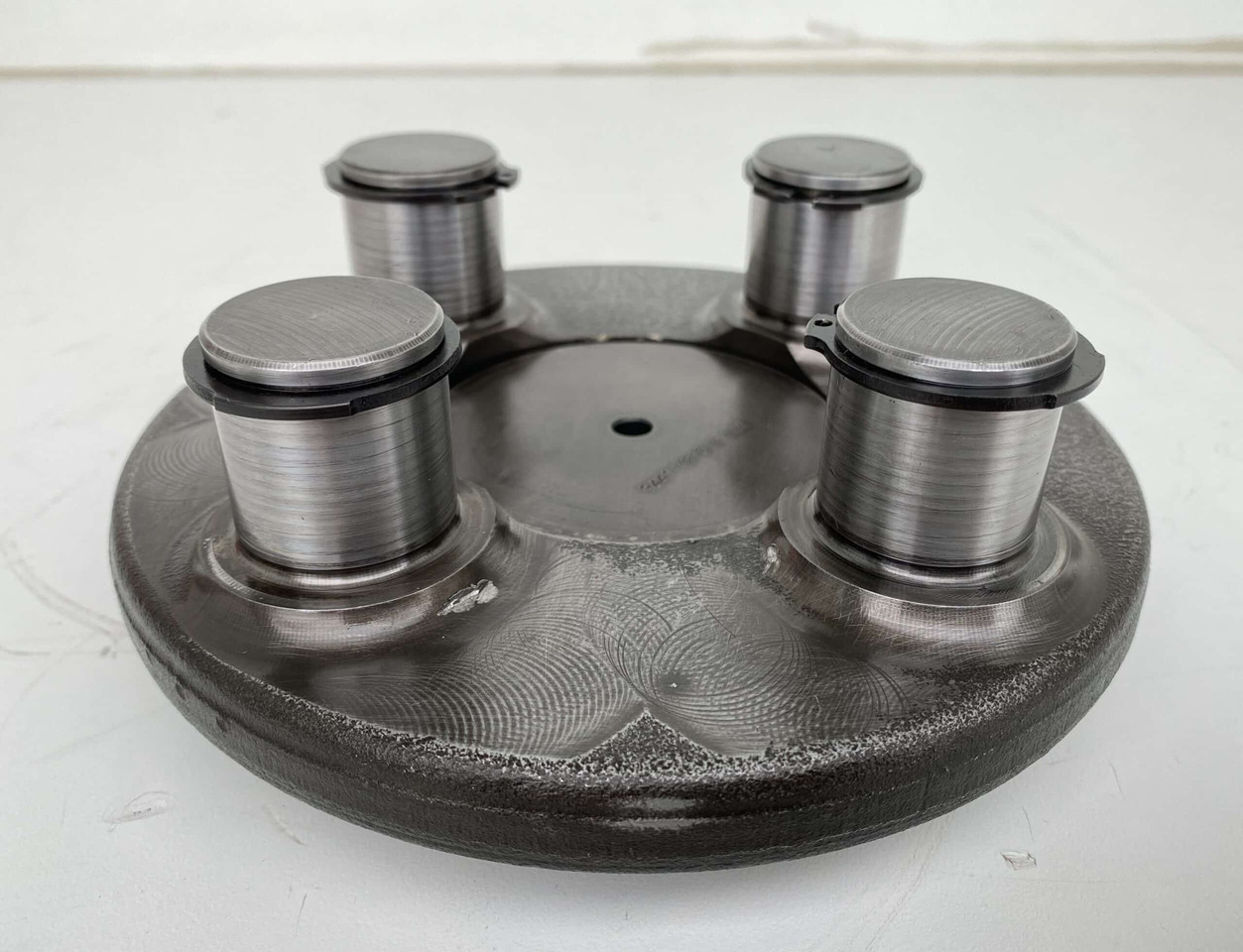 Liebherr Planetenträger ID-Nr.90020199. SAT200/277. A910 COMP, A912 COMP, A913 COMP, A914, R914 COMP. #90020199.BK# - Fordító motor - Építőipari gépek: 1 kép. Liebherr Planetenträger ID-Nr.90020199. SAT200/277. A910 COMP, A912 COMP, A913 COMP, A914, R914 COMP. #90020199.BK# - Fordító motor - Építőipari gépek: 1 kép.