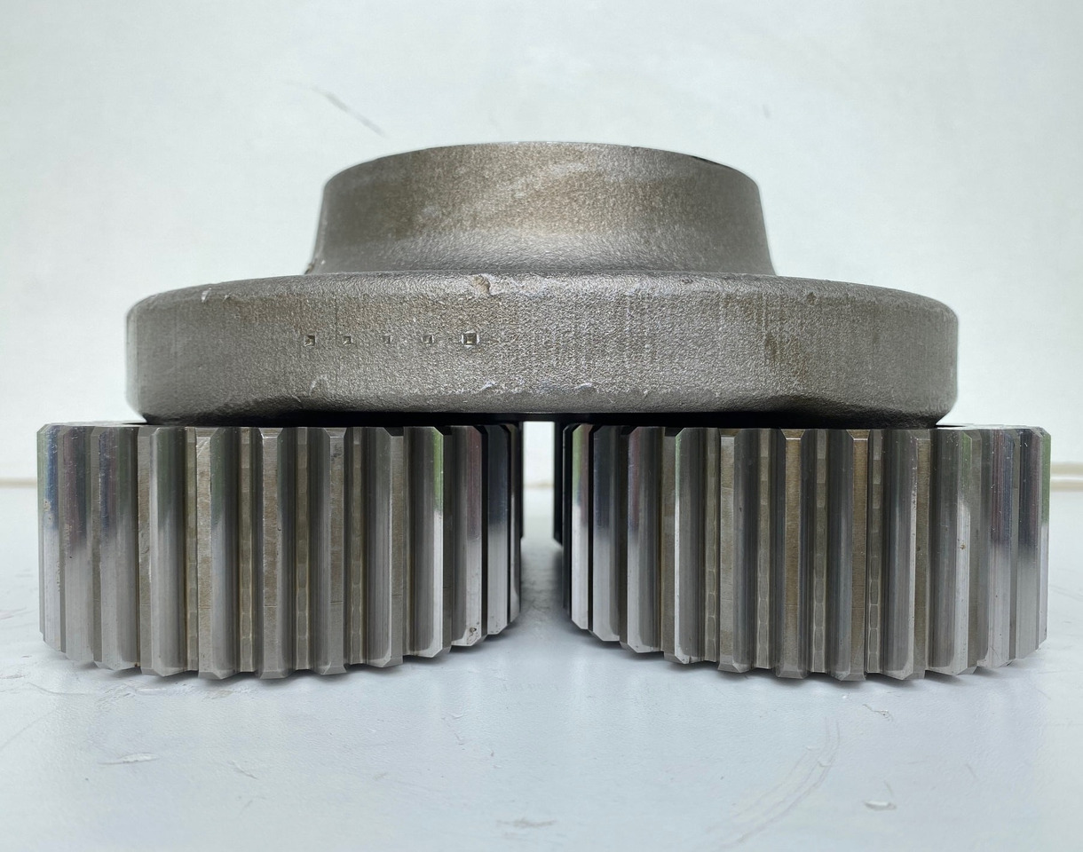 Liebherr Planetenträger ID-Nr.90203516 mit Planetenrad ID-Nr.90203494. Typ:FAT400G546. PR71605LGP-1823. PR716LGP-1423. PR716XL-1422. - Véglehajtás - Buldózer: 4 kép. Liebherr Planetenträger ID-Nr.90203516 mit Planetenrad ID-Nr.90203494. Typ:FAT400G546. PR71605LGP-1823. PR716LGP-1423. PR716XL-1422. - Véglehajtás - Buldózer: 4 kép.