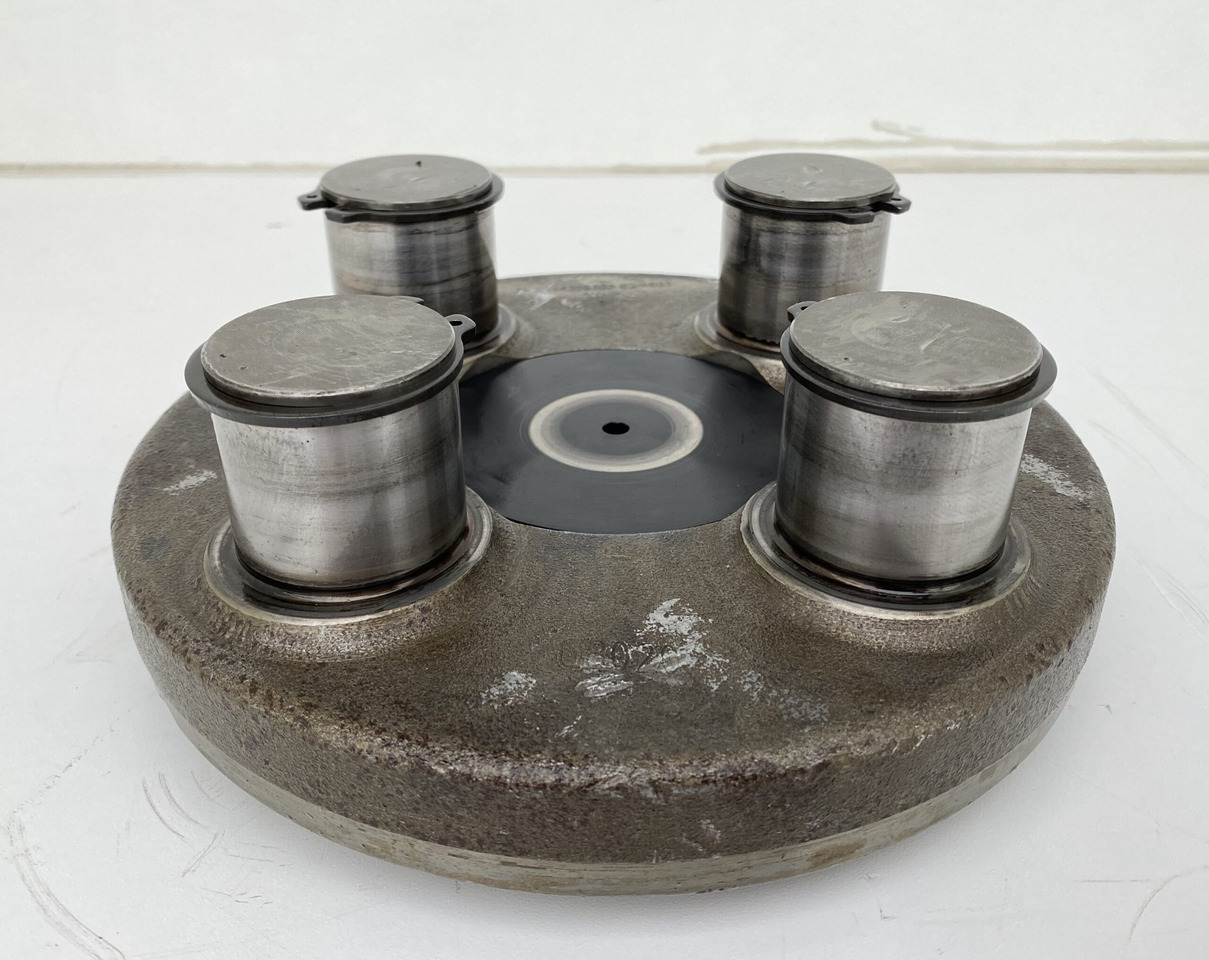 Liebherr Planetenträger ID-Nr.944306303 - ID-Nr.9443063. A924,A928,A932,A934,LH30,LH35,R906,R916,R922,R924,R926,R932,R934,R944 T. #4603# - Fordító motor - Építőipari gépek: 1 kép. Liebherr Planetenträger ID-Nr.944306303 - ID-Nr.9443063. A924,A928,A932,A934,LH30,LH35,R906,R916,R922,R924,R926,R932,R934,R944 T. #4603# - Fordító motor - Építőipari gépek: 1 kép.