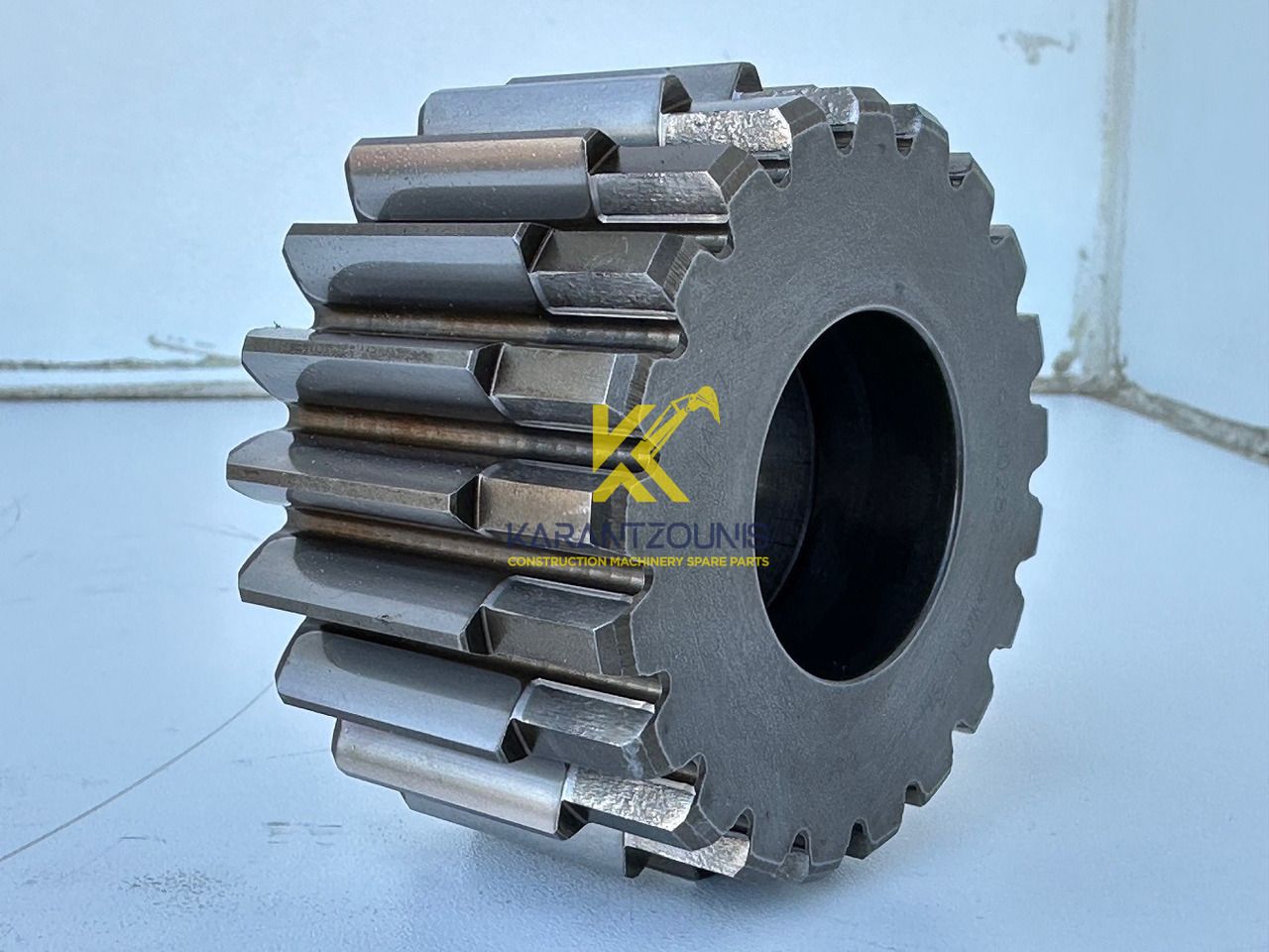 Liebherr Sonnenrad ID-Nr.90002821. FAT400P112, FAT400P130, FAT400P139. R926, R928, R930, R934, R936, R938, R940, R944, R946, R950 T. #90002821.06.08.03# - Véglehajtás - Kotrógép: 1 kép. Liebherr Sonnenrad ID-Nr.90002821. FAT400P112, FAT400P130, FAT400P139. R926, R928, R930, R934, R936, R938, R940, R944, R946, R950 T. #90002821.06.08.03# - Véglehajtás - Kotrógép: 1 kép.