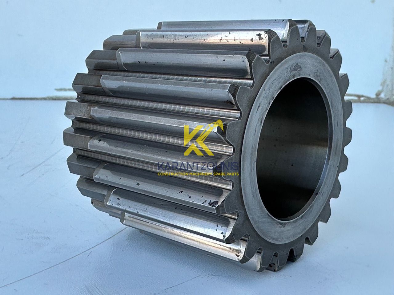 Liebherr Sonnenrad ID-Nr.90016258. FAT400P112,FAT400P130,FAT400P139,LOS1936,LOS926,R926,R928,R930,R934,R936,R938,R940,R944,R946,R950T. #90016258.06.08.02# - Véglehajtás - Lánctalpas kotró: 2 kép. Liebherr Sonnenrad ID-Nr.90016258. FAT400P112,FAT400P130,FAT400P139,LOS1936,LOS926,R926,R928,R930,R934,R936,R938,R940,R944,R946,R950T. #90016258.06.08.02# - Véglehajtás - Lánctalpas kotró: 2 kép.