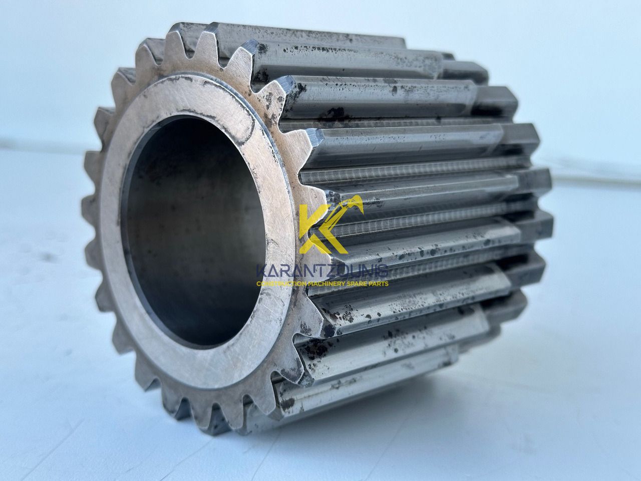 Liebherr Sonnenrad ID-Nr.90016258. FAT400P112,FAT400P130,FAT400P139,LOS1936,LOS926,R926,R928,R930,R934,R936,R938,R940,R944,R946,R950T. #90016258.06.08# - Véglehajtás - Lánctalpas kotró: 2 kép. Liebherr Sonnenrad ID-Nr.90016258. FAT400P112,FAT400P130,FAT400P139,LOS1936,LOS926,R926,R928,R930,R934,R936,R938,R940,R944,R946,R950T. #90016258.06.08# - Véglehajtás - Lánctalpas kotró: 2 kép.